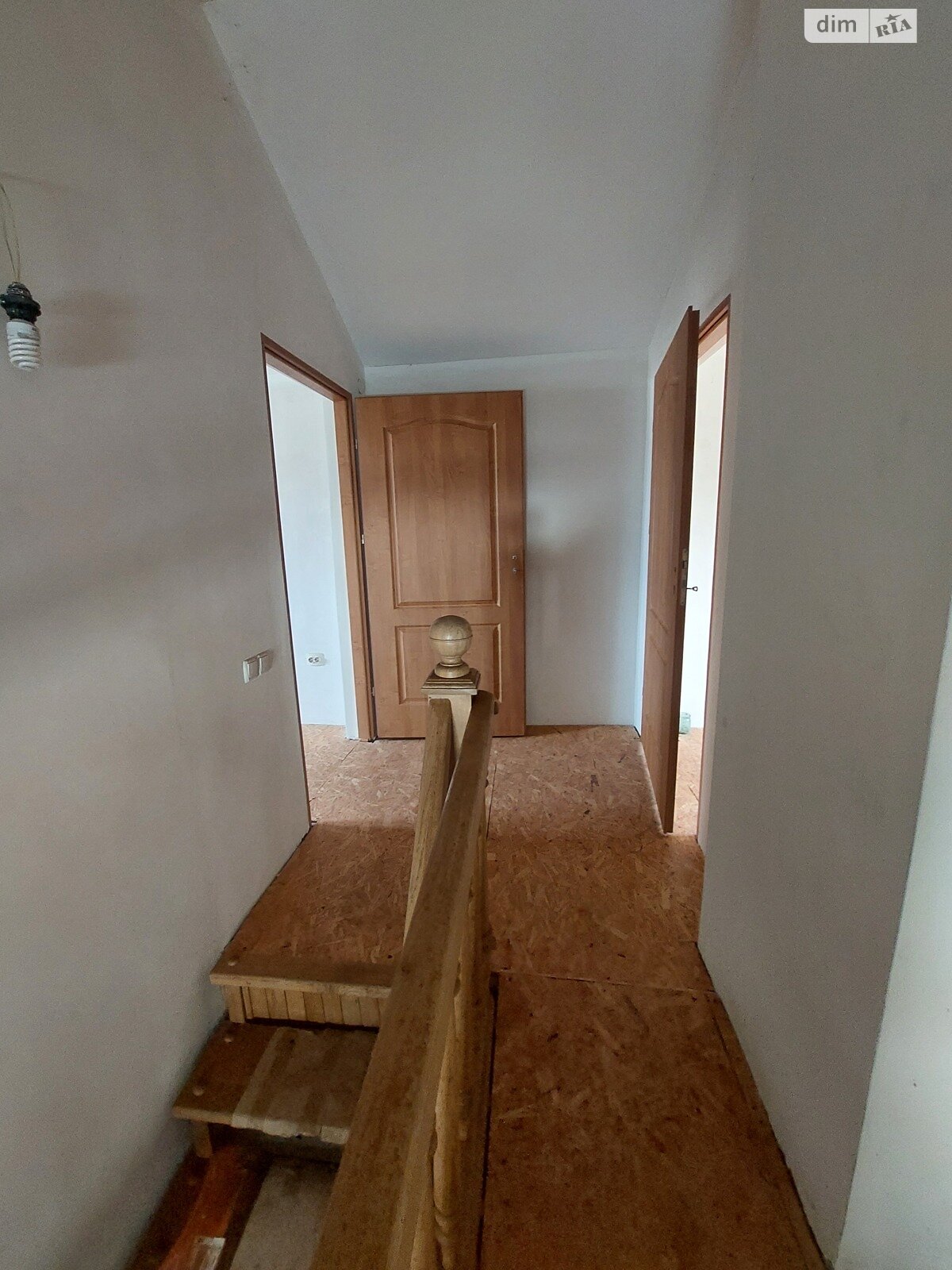 одноэтажный дом с отоплением, 88 кв. м, дерево и кирпич. Продажа в Бориславе район Борислав фото 1 одноэтажный дом с отоплением, 88 кв. м, дерево и кирпич. Продажа в Бориславе район Борислав фото 1