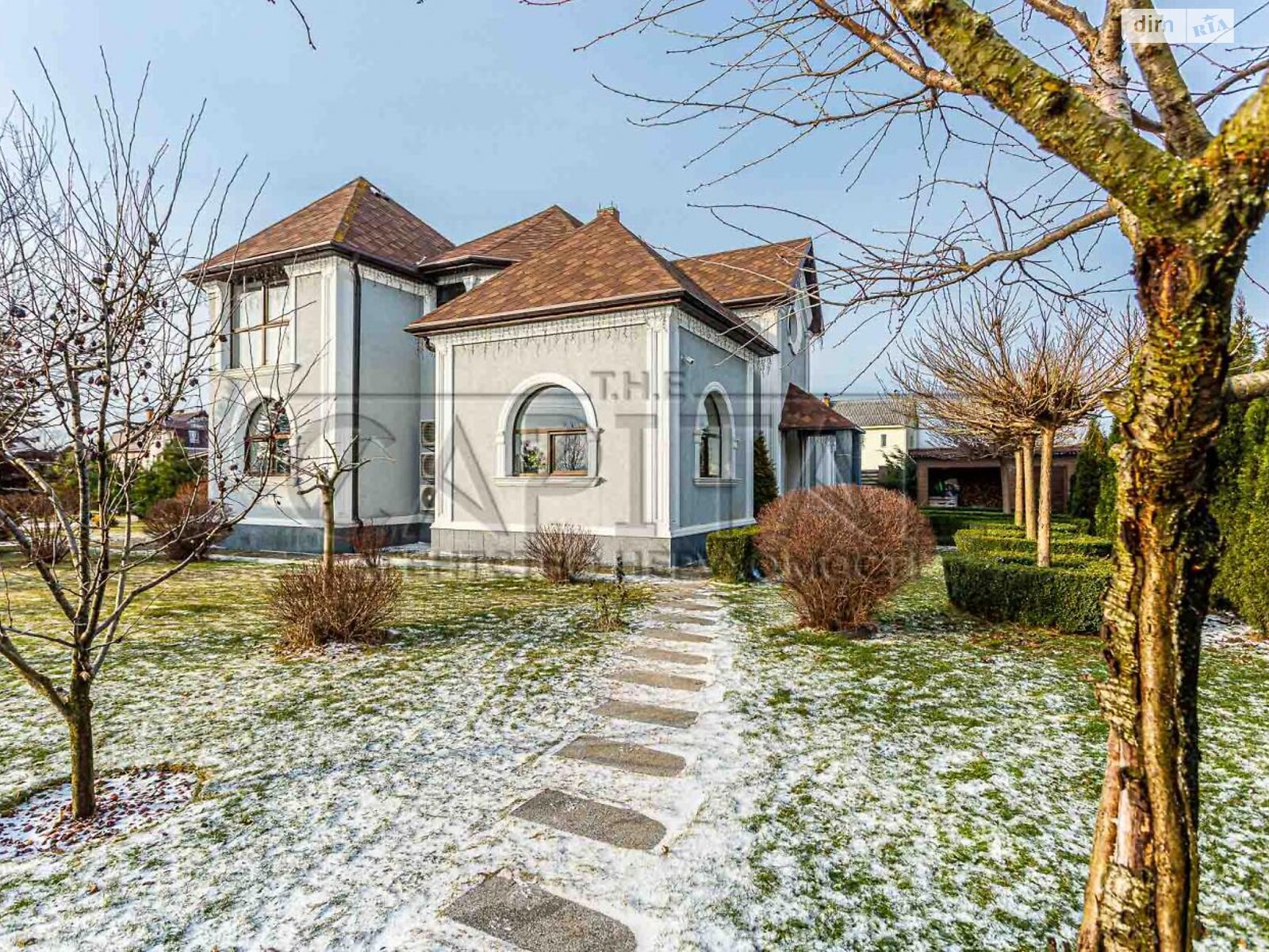 одноэтажный дом, 258 кв. м, кирпич. Продажа в Безугловке фото 1