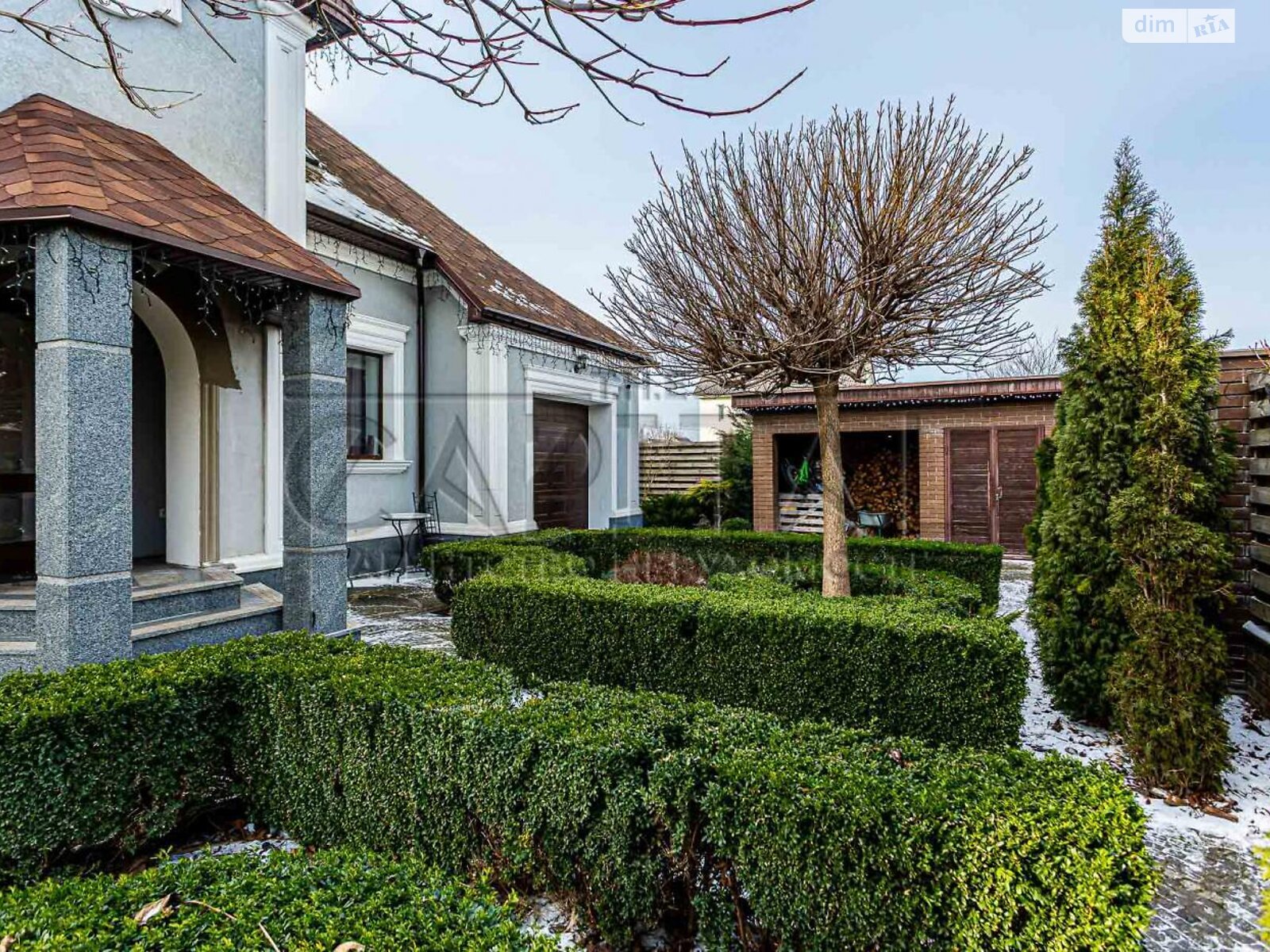 одноэтажный дом, 258 кв. м, кирпич. Продажа в Безугловке фото 1