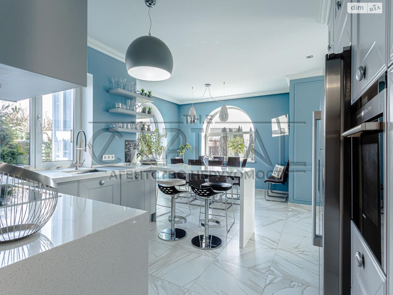 одноэтажный дом, 258 кв. м, кирпич. Продажа в Безугловке фото 1