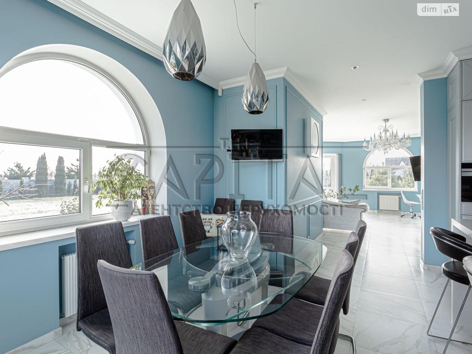 одноэтажный дом, 258 кв. м, кирпич. Продажа в Безугловке фото 1