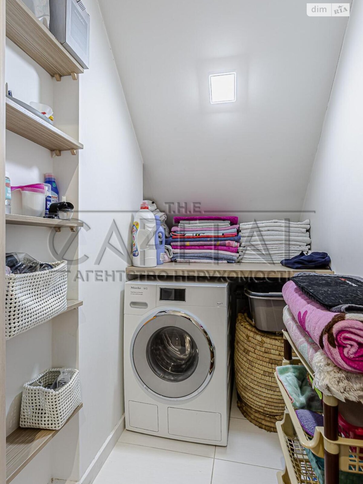 одноэтажный дом, 258 кв. м, кирпич. Продажа в Безугловке фото 1