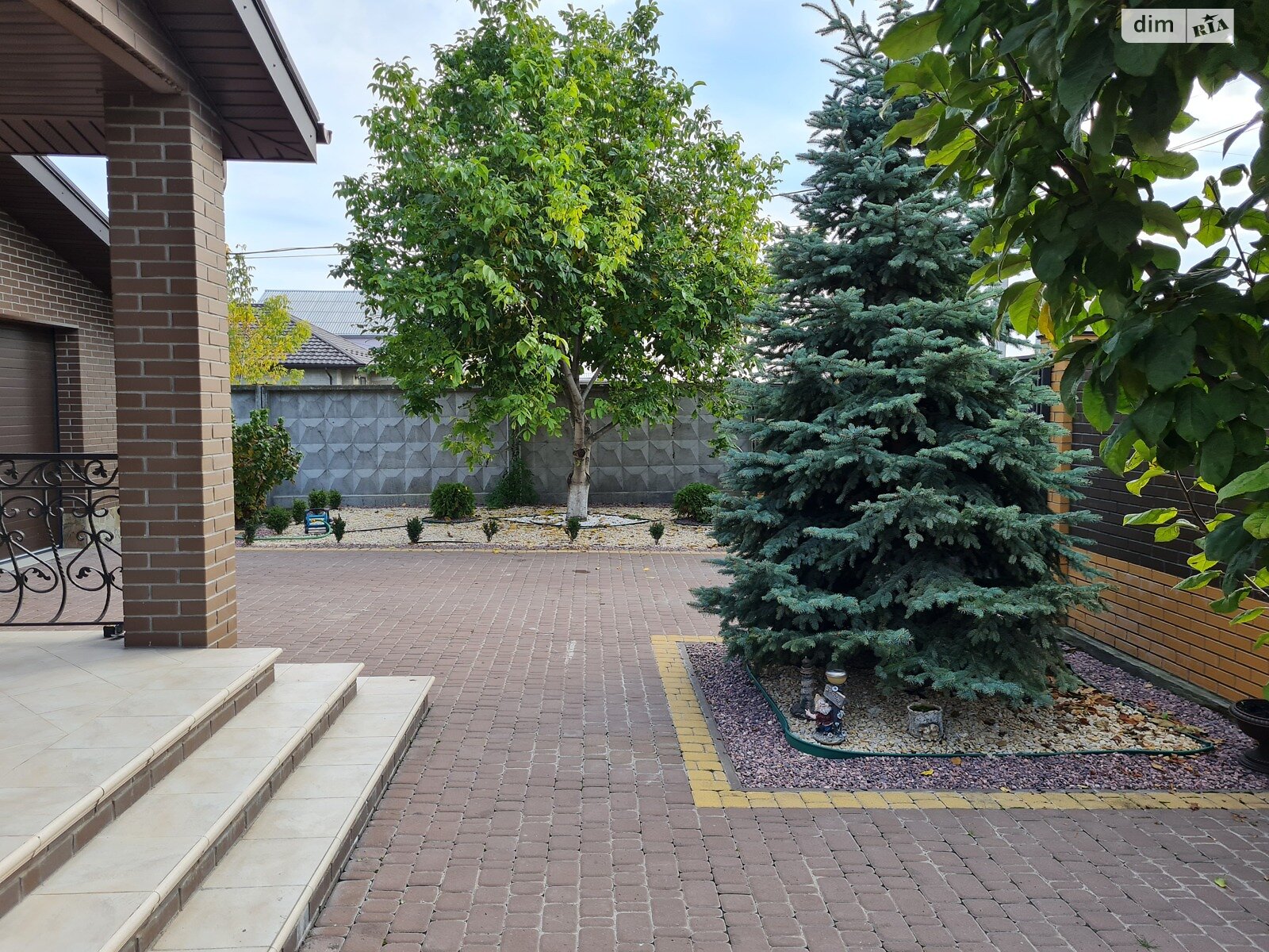двухэтажный дом с гаражом, 275 кв. м, кирпич. Продажа в Борисполе район Борисполь фото 1 двухэтажный дом с гаражом, 275 кв. м, кирпич. Продажа в Борисполе район Борисполь фото 1