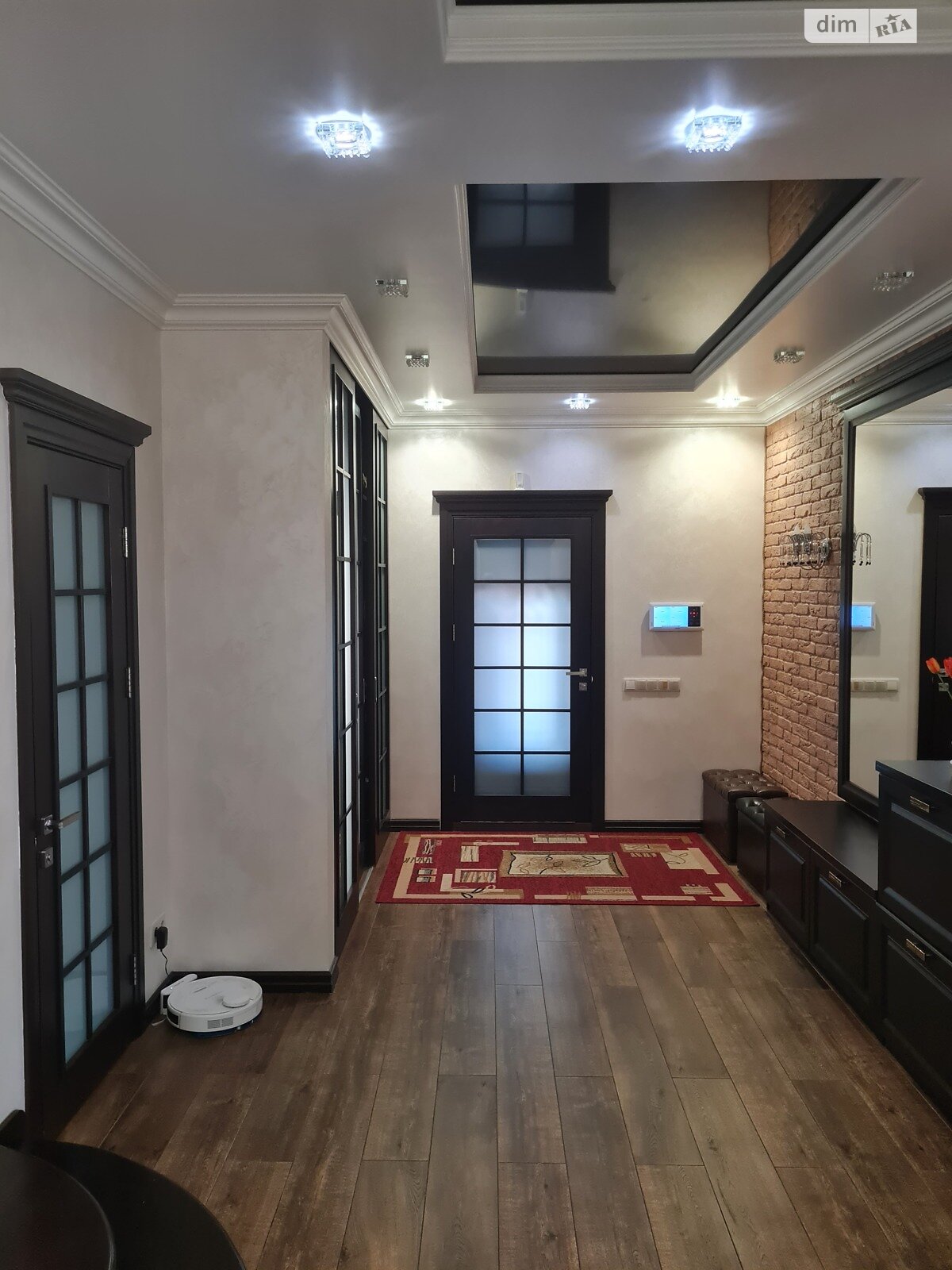 двухэтажный дом с гаражом, 275 кв. м, кирпич. Продажа в Борисполе район Борисполь фото 1 двухэтажный дом с гаражом, 275 кв. м, кирпич. Продажа в Борисполе район Борисполь фото 1
