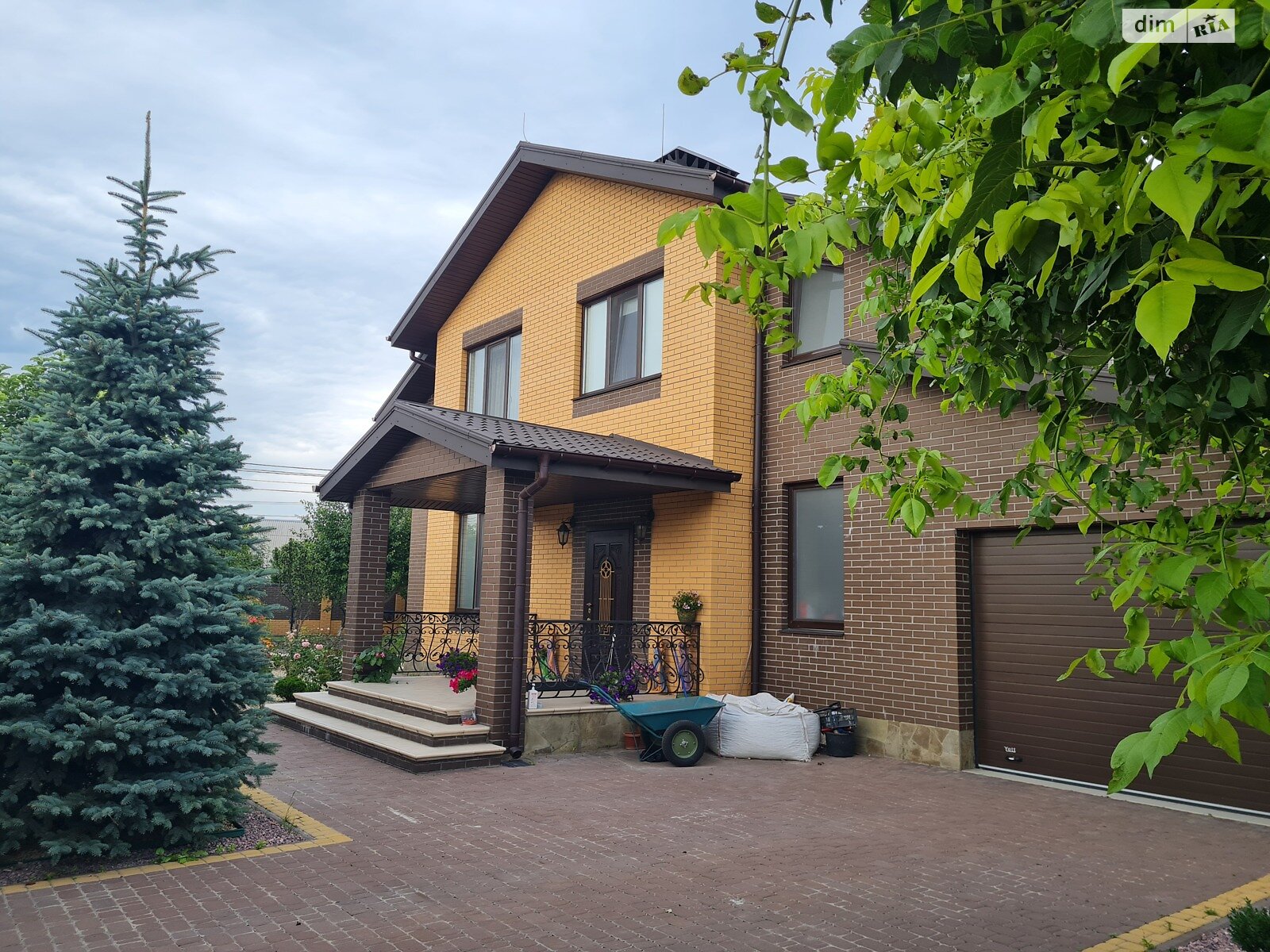 двухэтажный дом с гаражом, 275 кв. м, кирпич. Продажа в Борисполе район Борисполь фото 1