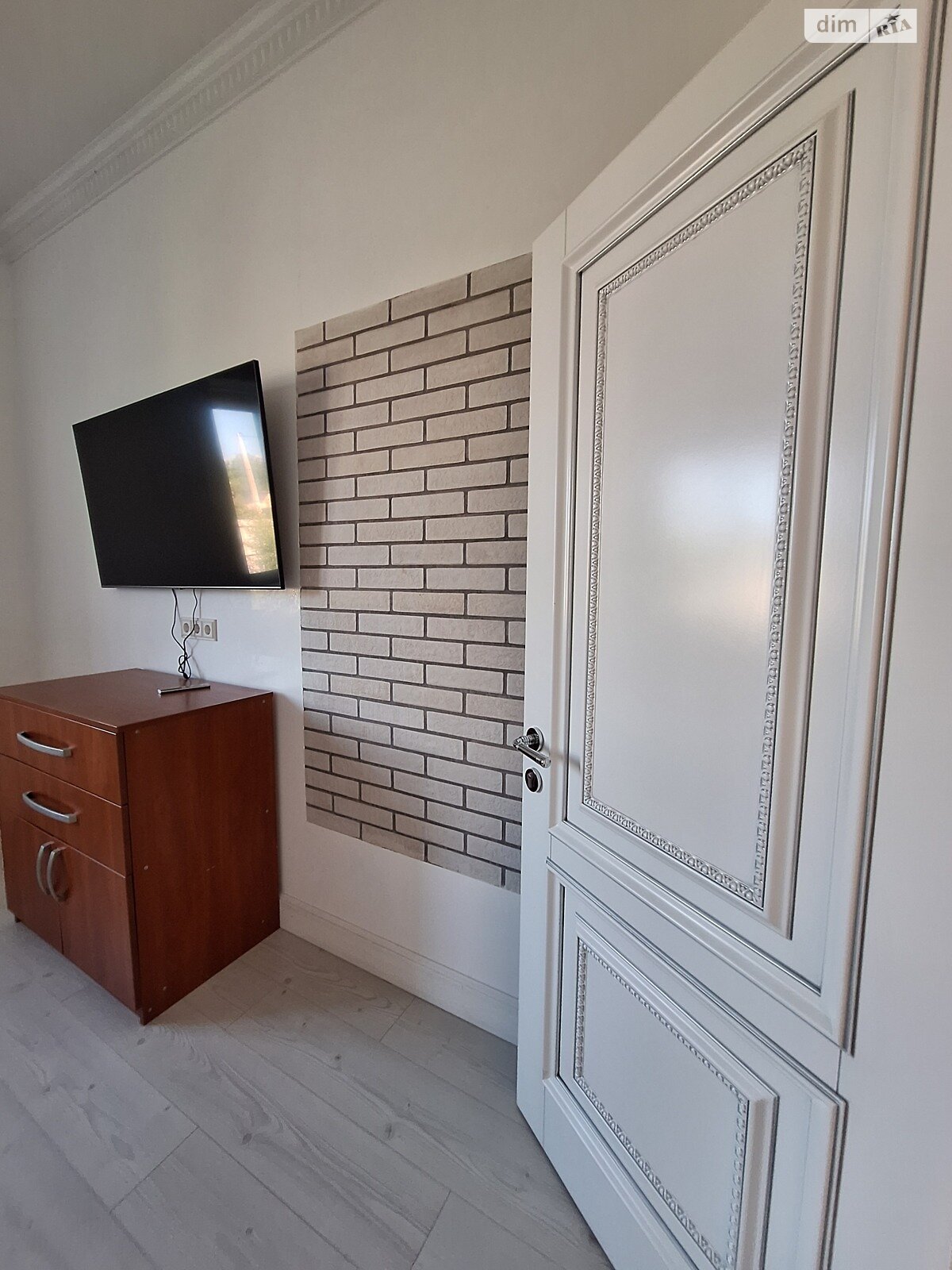 одноэтажный дом с ремонтом, 105 кв. м, кирпич. Продажа в Борисполе район Борисполь фото 1 одноэтажный дом с ремонтом, 105 кв. м, кирпич. Продажа в Борисполе район Борисполь фото 1