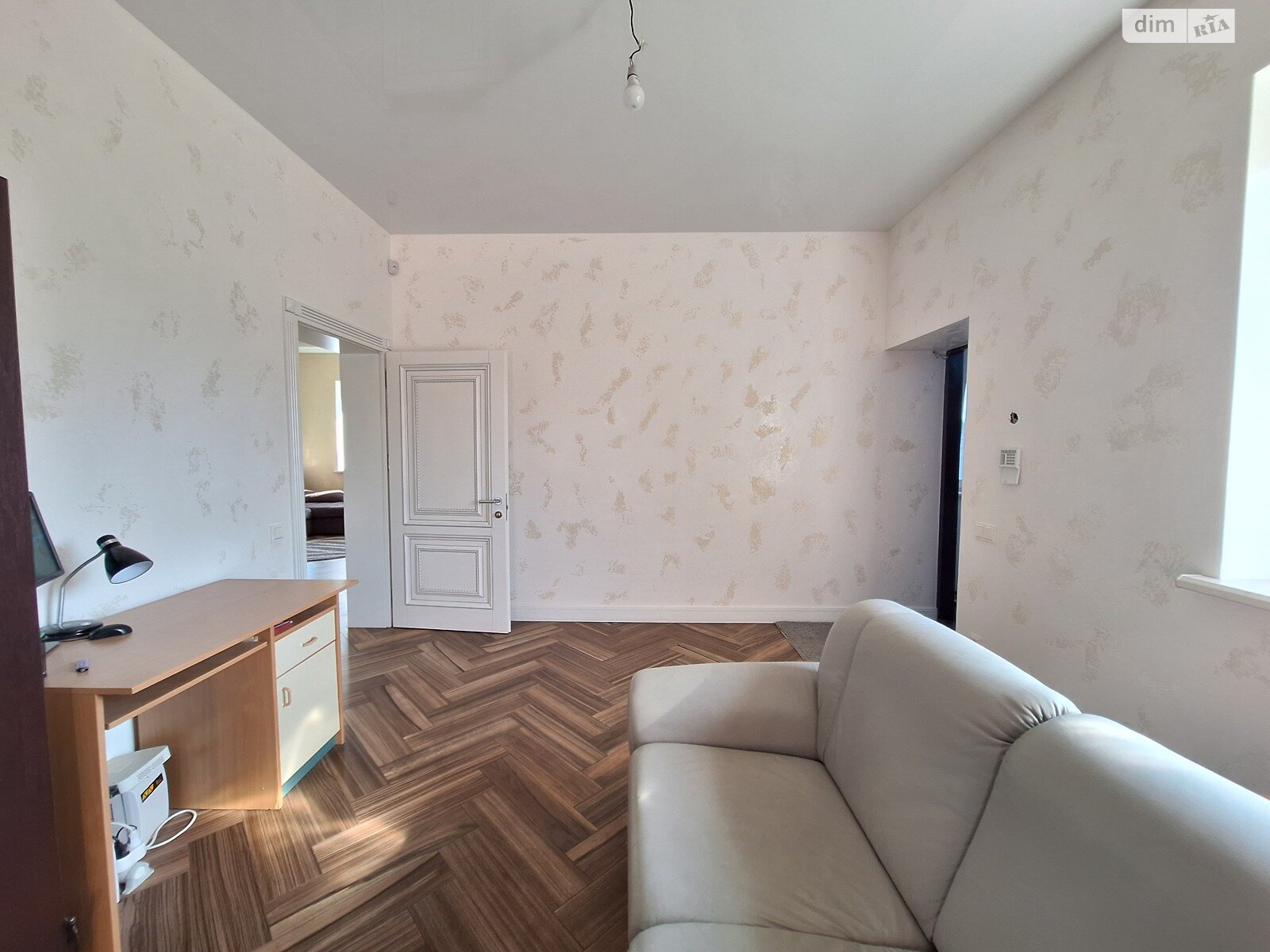 одноэтажный дом с ремонтом, 105 кв. м, кирпич. Продажа в Борисполе район Борисполь фото 1 одноэтажный дом с ремонтом, 105 кв. м, кирпич. Продажа в Борисполе район Борисполь фото 1