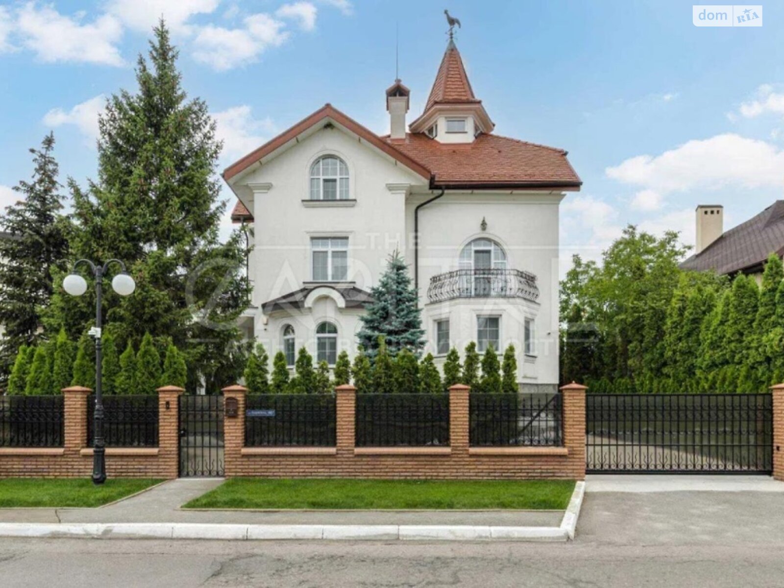 трехэтажный дом веранда, 580 кв. м, кирпич. Продажа в Борисполе район Борисполь фото 1