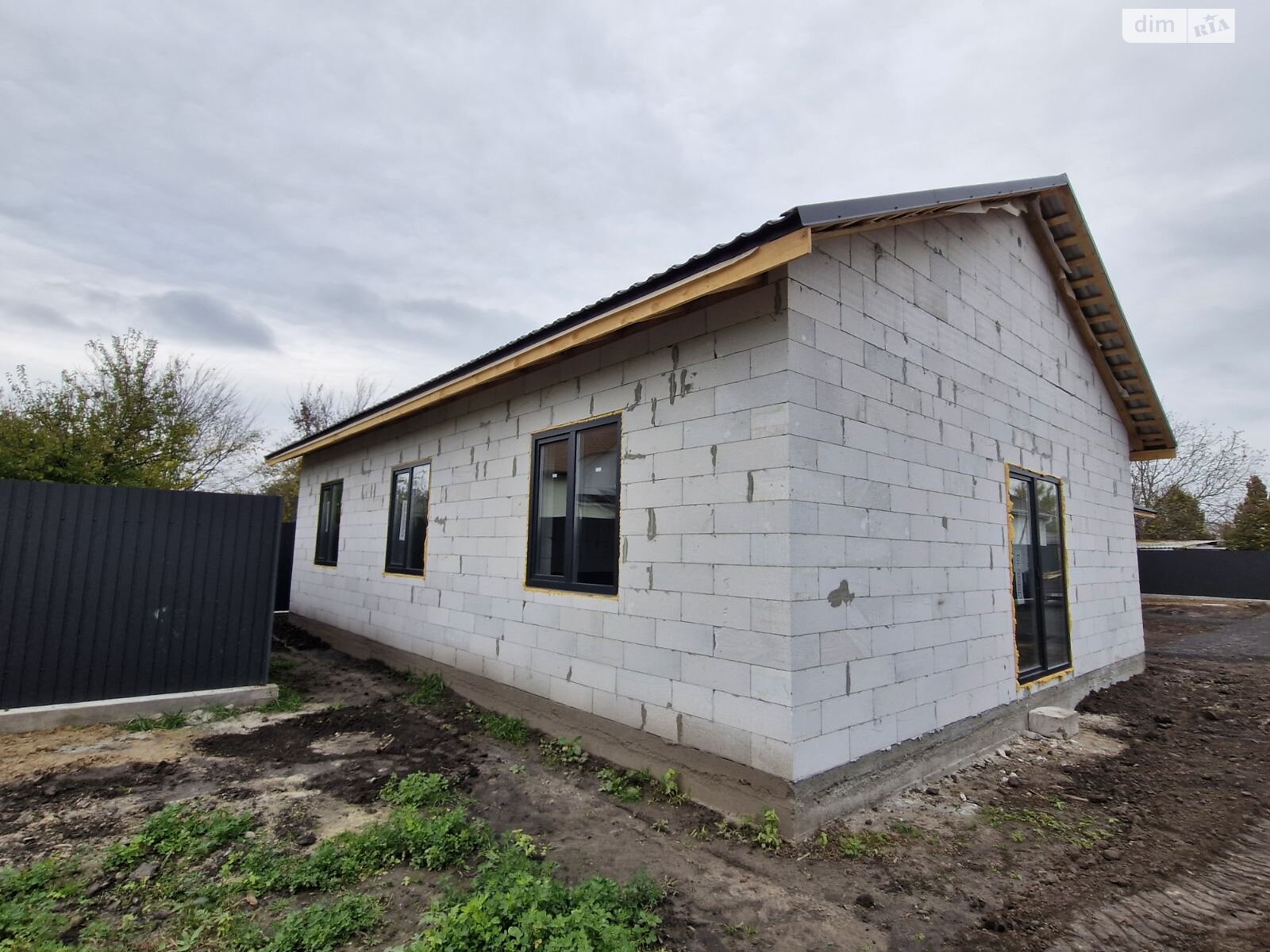 одноэтажный дом с отоплением, 85 кв. м, газобетон. Продажа в Борисполе фото 1 одноэтажный дом с отоплением, 85 кв. м, газобетон. Продажа в Борисполе фото 1