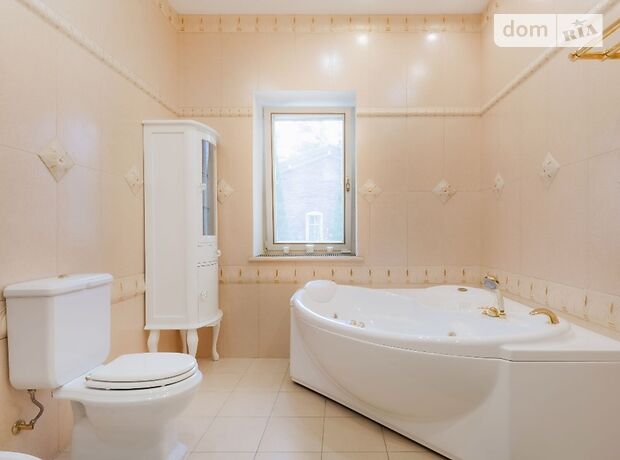 трехэтажный дом с камином, 888 кв. м, кирпич. Продажа в Гнедине (Киевская обл.) фото 1 трехэтажный дом с камином, 888 кв. м, кирпич. Продажа в Гнедине (Киевская обл.) фото 1