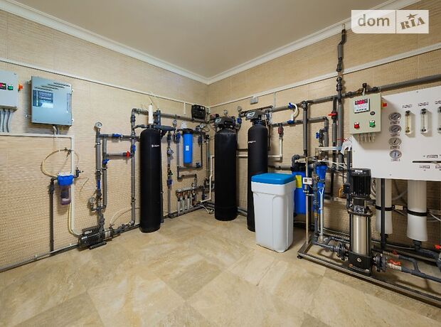 трехэтажный дом с камином, 888 кв. м, кирпич. Продажа в Гнедине (Киевская обл.) фото 1 трехэтажный дом с камином, 888 кв. м, кирпич. Продажа в Гнедине (Киевская обл.) фото 1