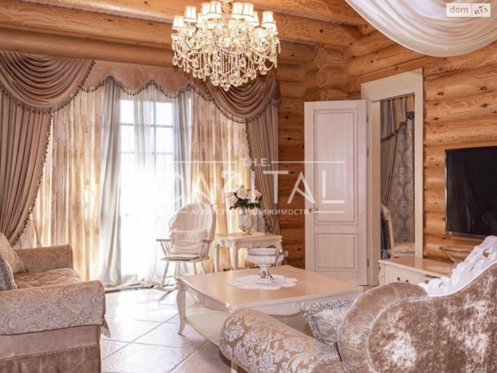 триповерховий будинок з ремонтом, 500 кв. м, зруб. Продаж у Горі фото 1