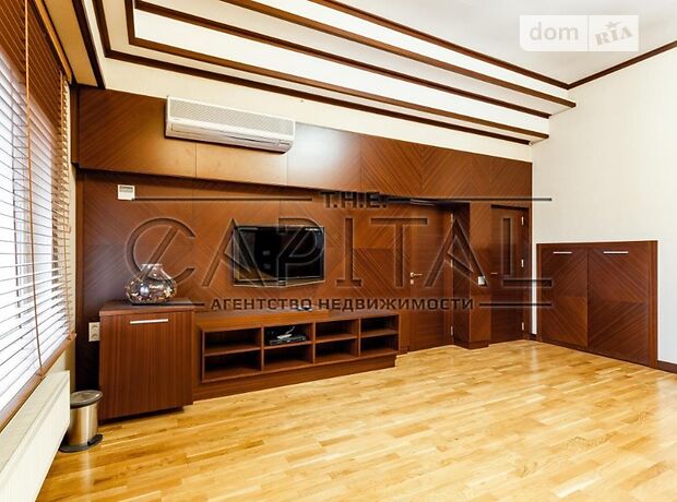 трехэтажный дом с балконом, 500 кв. м, кирпич. Продажа в Горе (Киевская обл.) фото 1 трехэтажный дом с балконом, 500 кв. м, кирпич. Продажа в Горе (Киевская обл.) фото 1