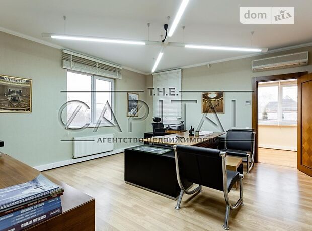 трехэтажный дом с балконом, 500 кв. м, кирпич. Продажа в Горе (Киевская обл.) фото 1 трехэтажный дом с балконом, 500 кв. м, кирпич. Продажа в Горе (Киевская обл.) фото 1