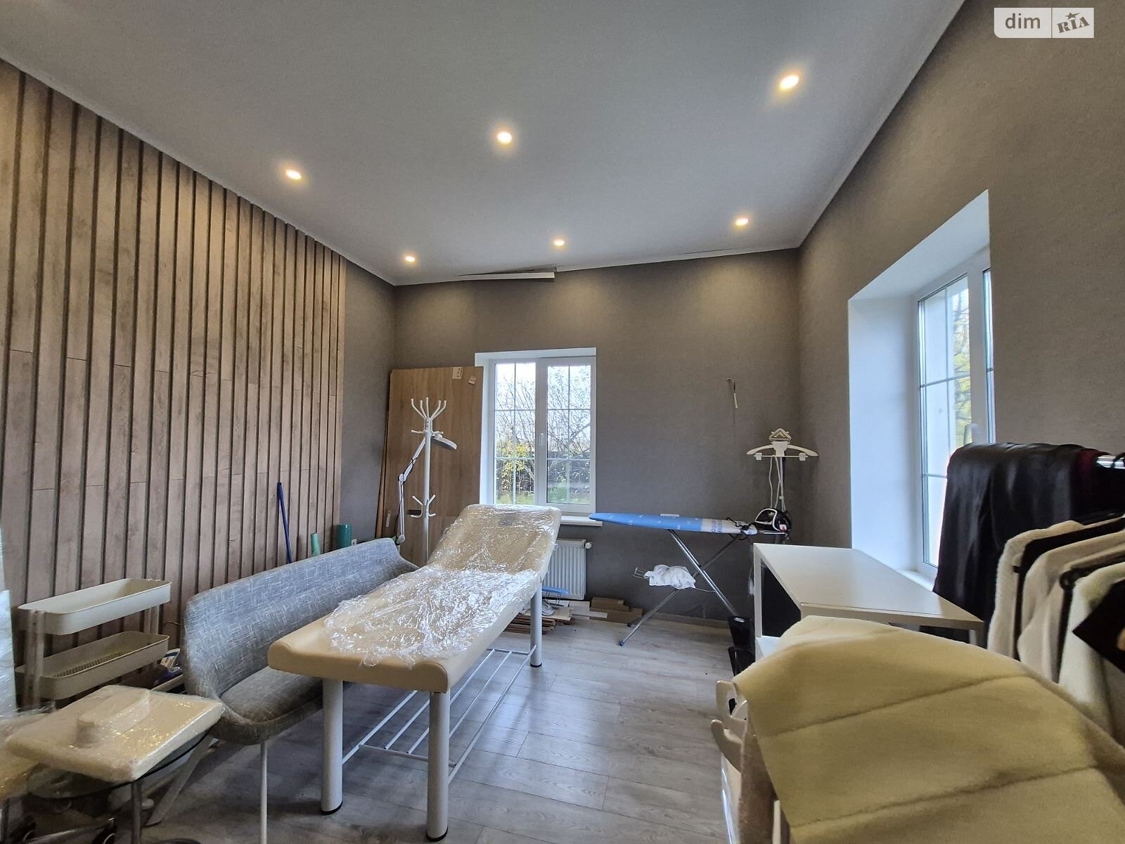 одноэтажный дом с отоплением, 121.6 кв. м, кирпич. Продажа в Борисполе фото 1 одноэтажный дом с отоплением, 121.6 кв. м, кирпич. Продажа в Борисполе фото 1