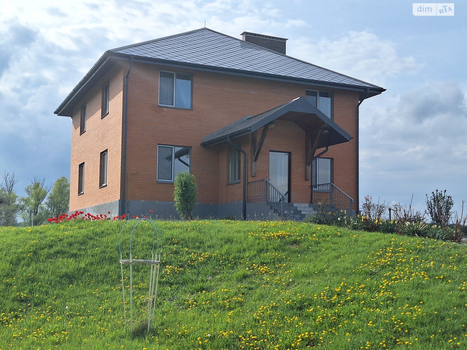 двухэтажный дом с гаражом, 299 кв. м, кирпич. Продажа в Борисполе район Лозовка фото 1