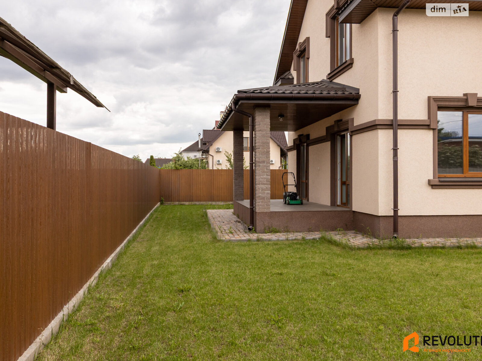 двухэтажный дом без мебели, 144.7 кв. м, кирпич. Продажа в Борисполе фото 1 двухэтажный дом без мебели, 144.7 кв. м, кирпич. Продажа в Борисполе фото 1
