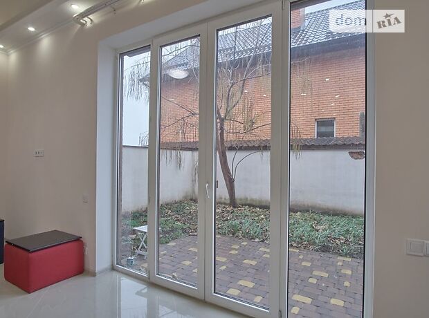 трехэтажный дом с террасой, 219 кв. м, пеноблок. Продажа в Петропавловском (Киевская обл.) фото 1 трехэтажный дом с террасой, 219 кв. м, пеноблок. Продажа в Петропавловском (Киевская обл.) фото 1