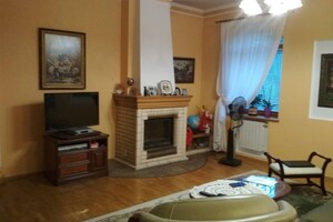 трехэтажный дом с балконом, 290 кв. м, кирпич. Продажа в Петропавловском фото 2