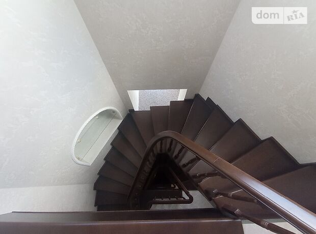 триповерховий будинок з каміном, 1500 кв. м, цегла. Продаж в Щасливе (Київська обл.) фото 1 триповерховий будинок з каміном, 1500 кв. м, цегла. Продаж в Щасливе (Київська обл.) фото 1