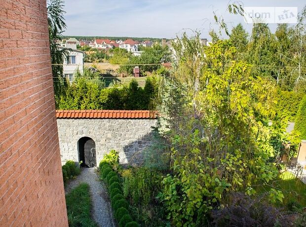 триповерховий будинок з каміном, 1500 кв. м, цегла. Продаж в Щасливе (Київська обл.) фото 1 триповерховий будинок з каміном, 1500 кв. м, цегла. Продаж в Щасливе (Київська обл.) фото 1