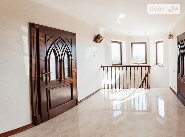 триповерховий будинок з каміном, 1500 кв. м, цегла. Продаж в Щасливе (Київська обл.) фото 1 триповерховий будинок з каміном, 1500 кв. м, цегла. Продаж в Щасливе (Київська обл.) фото 1