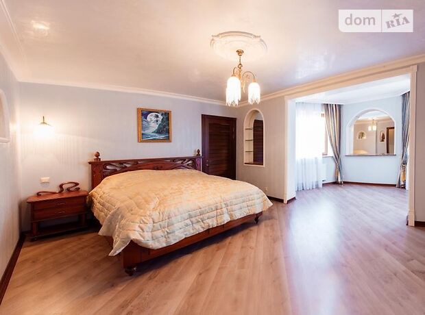 триповерховий будинок з каміном, 1500 кв. м, цегла. Продаж в Щасливе (Київська обл.) фото 1 триповерховий будинок з каміном, 1500 кв. м, цегла. Продаж в Щасливе (Київська обл.) фото 1