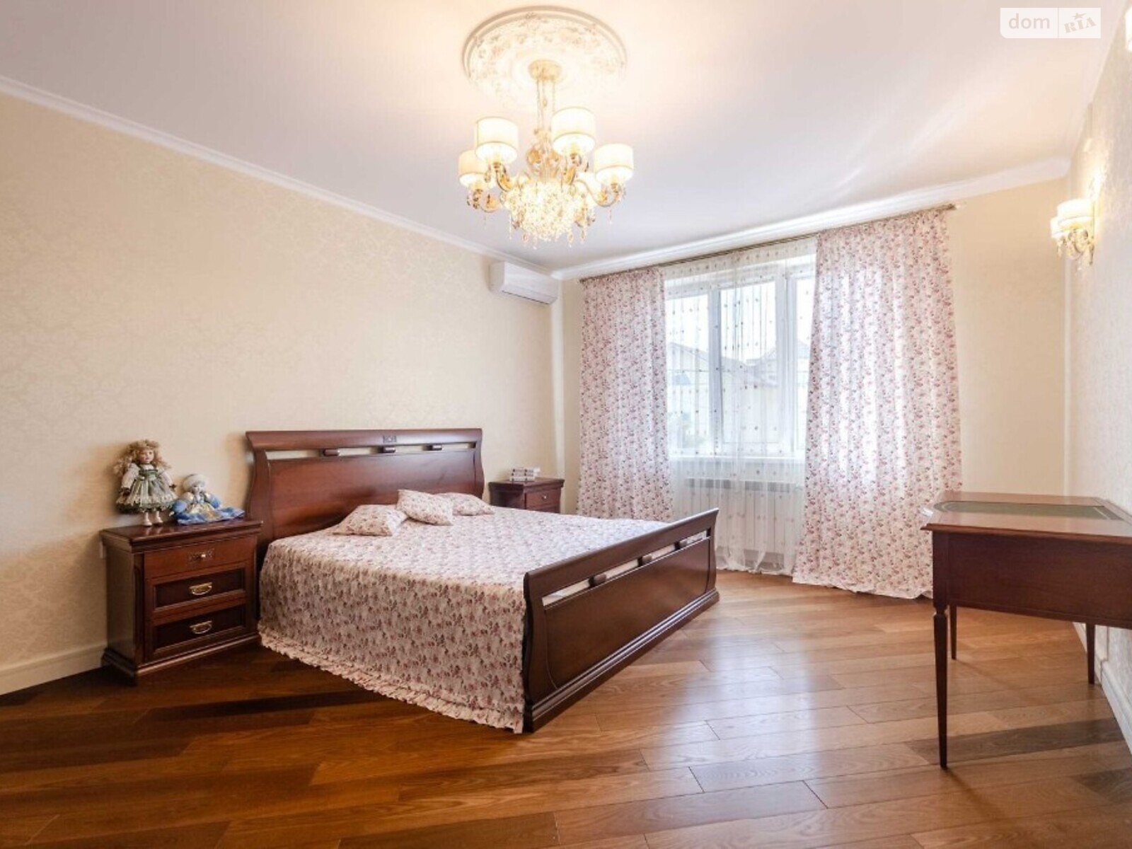 двухэтажный дом, 274 кв. м, кирпич. Продажа в Счастливом фото 1