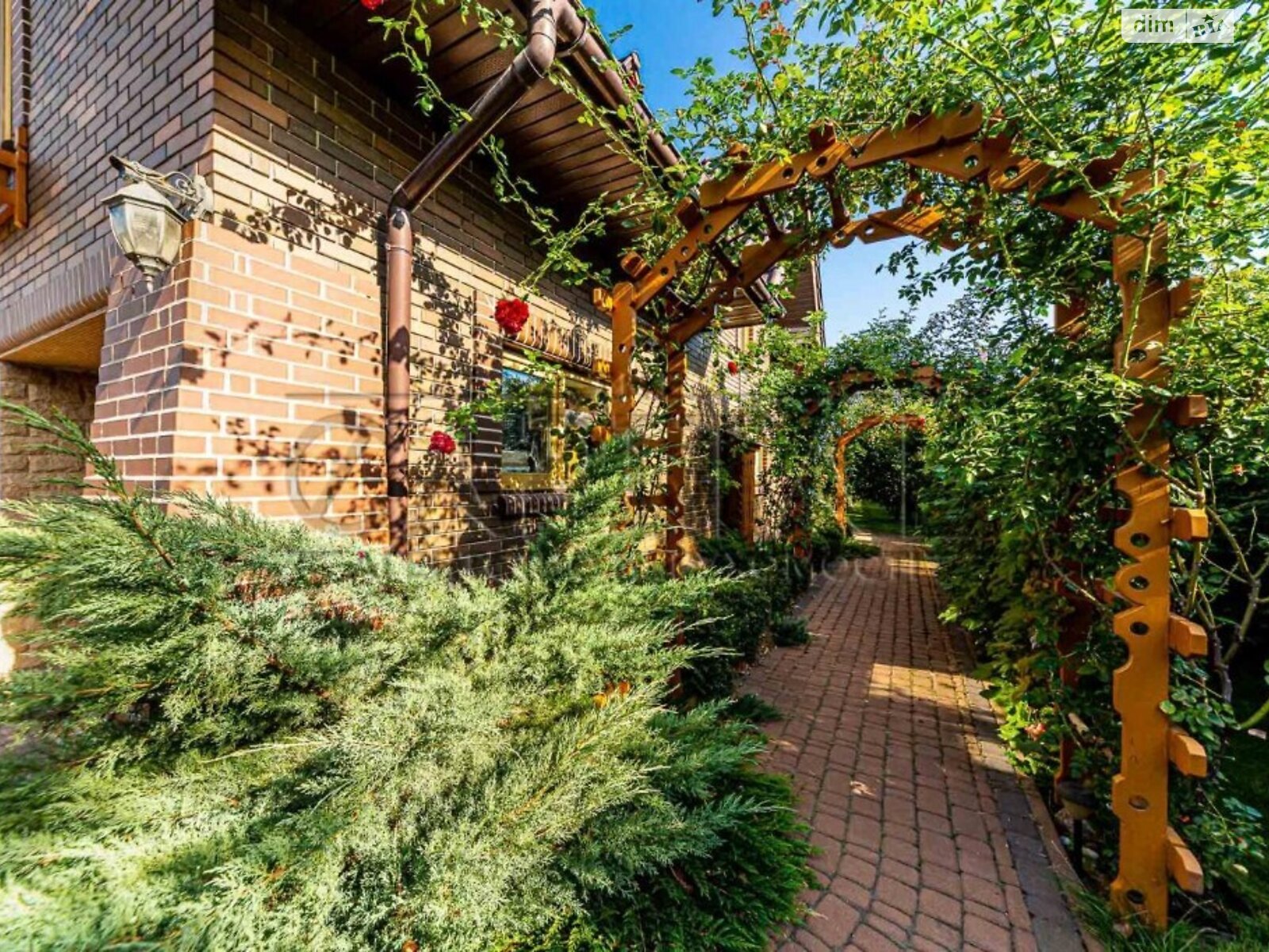 двоповерховий будинок бесідка, 240 кв. м, цегла. Продаж у Великій Олександрівці фото 1 двоповерховий будинок бесідка, 240 кв. м, цегла. Продаж у Великій Олександрівці фото 1