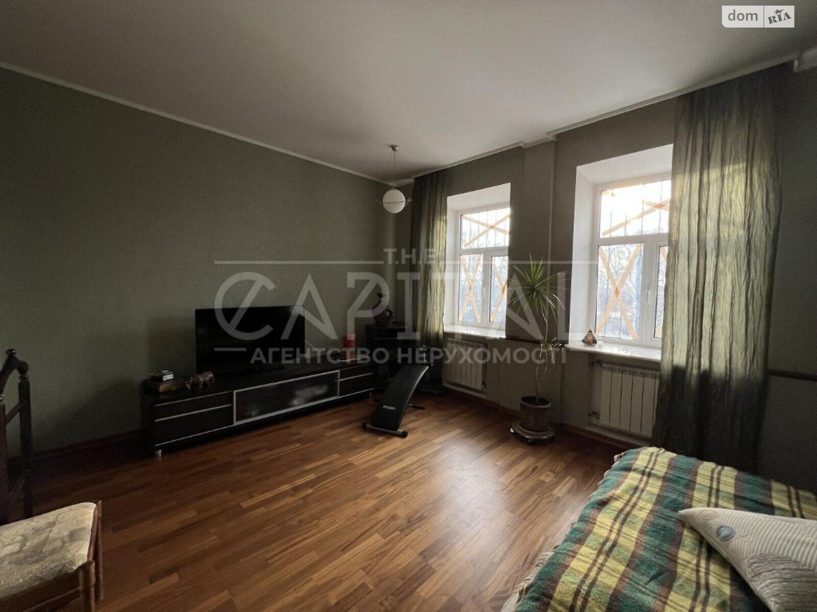 трехэтажный дом, 380 кв. м, кирпич. Продажа в Вишенки фото 1 трехэтажный дом, 380 кв. м, кирпич. Продажа в Вишенки фото 1