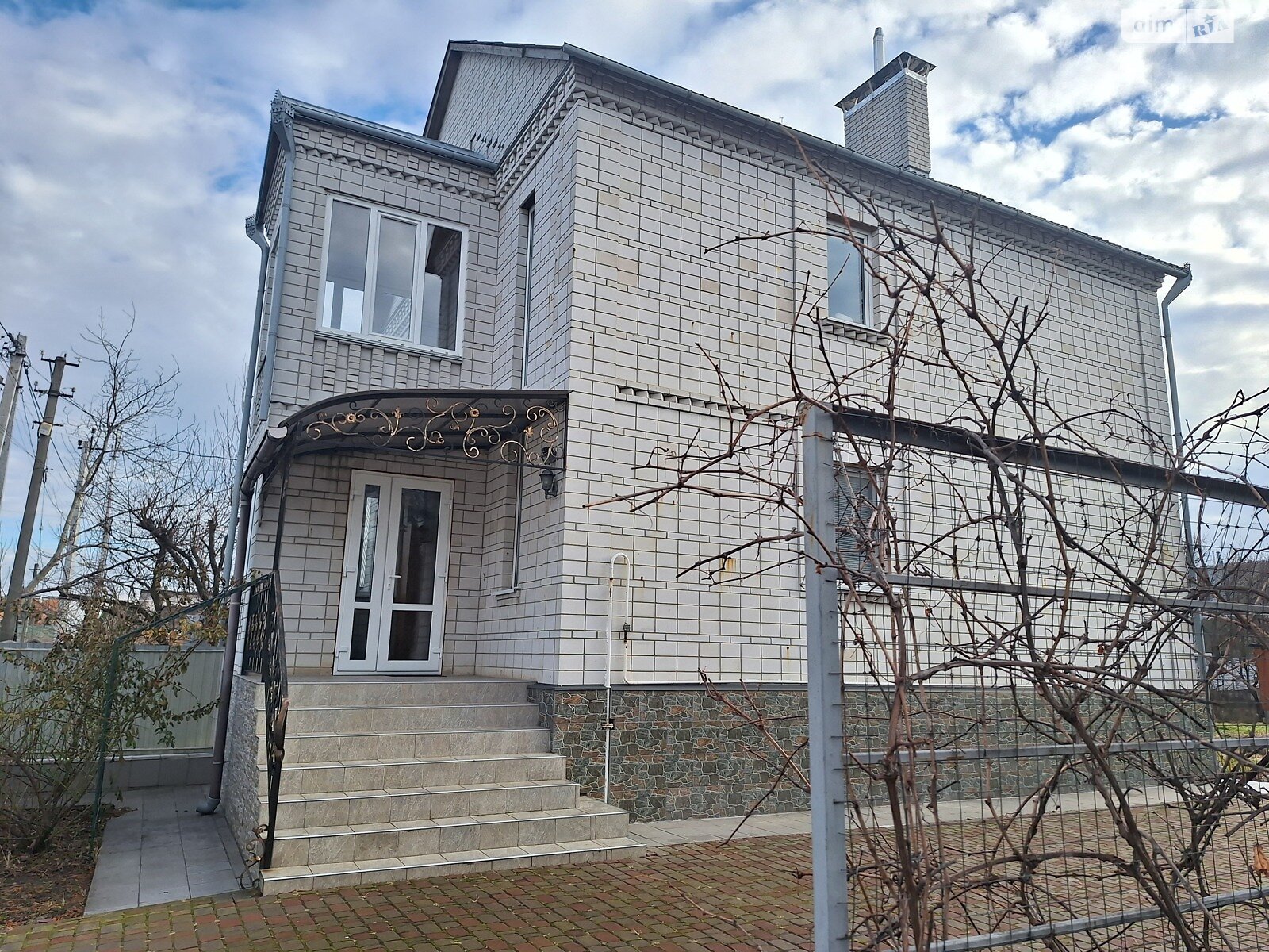 двухэтажный дом с верандой, 211.5 кв. м, кирпич. Продажа в Борисполе фото 1