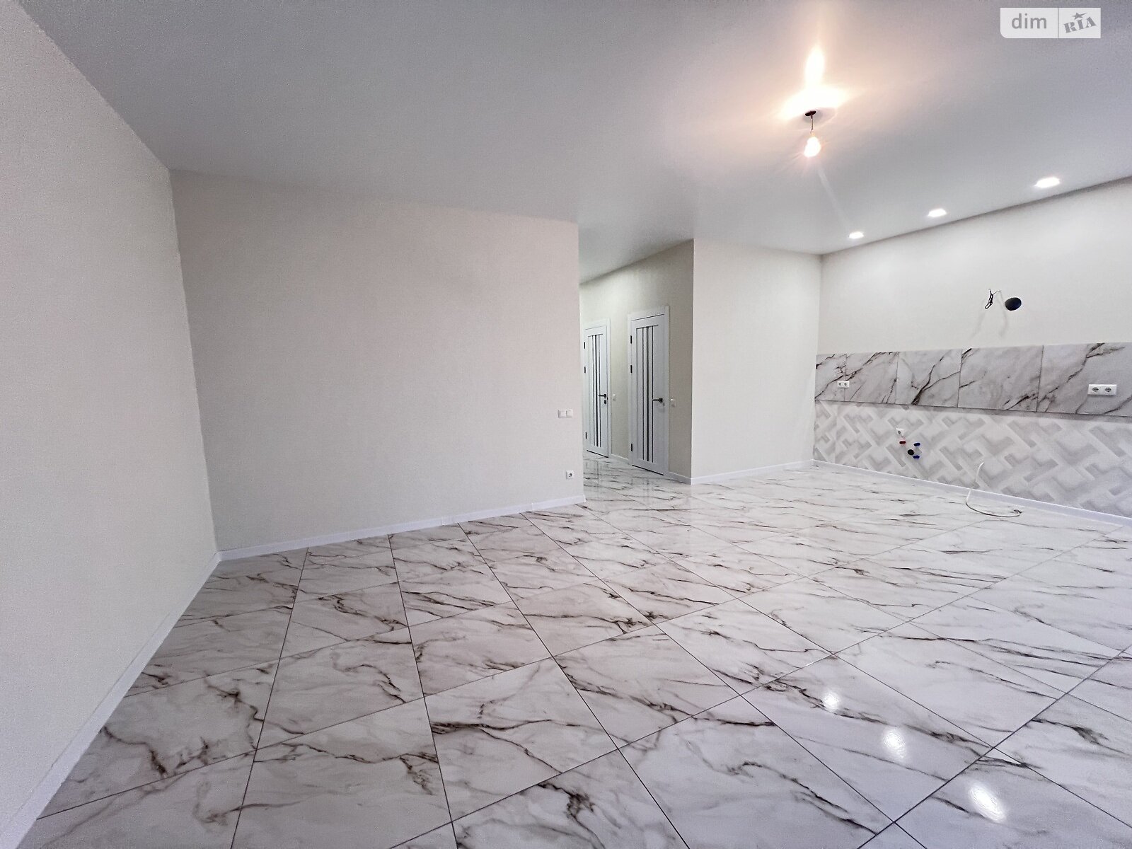 двухэтажный дом, 110 кв. м, шлакоблок. Продажа в Борисполе фото 1 двухэтажный дом, 110 кв. м, шлакоблок. Продажа в Борисполе фото 1