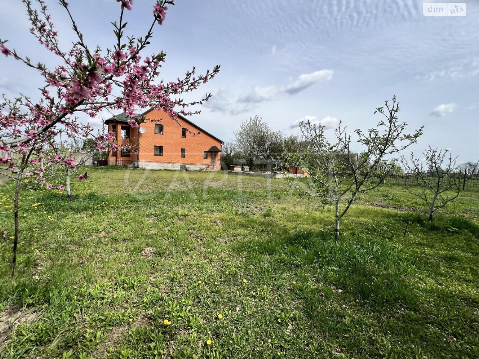 трехэтажный дом с гаражом, 317 кв. м, кирпич. Продажа в Борисполе фото 1 трехэтажный дом с гаражом, 317 кв. м, кирпич. Продажа в Борисполе фото 1