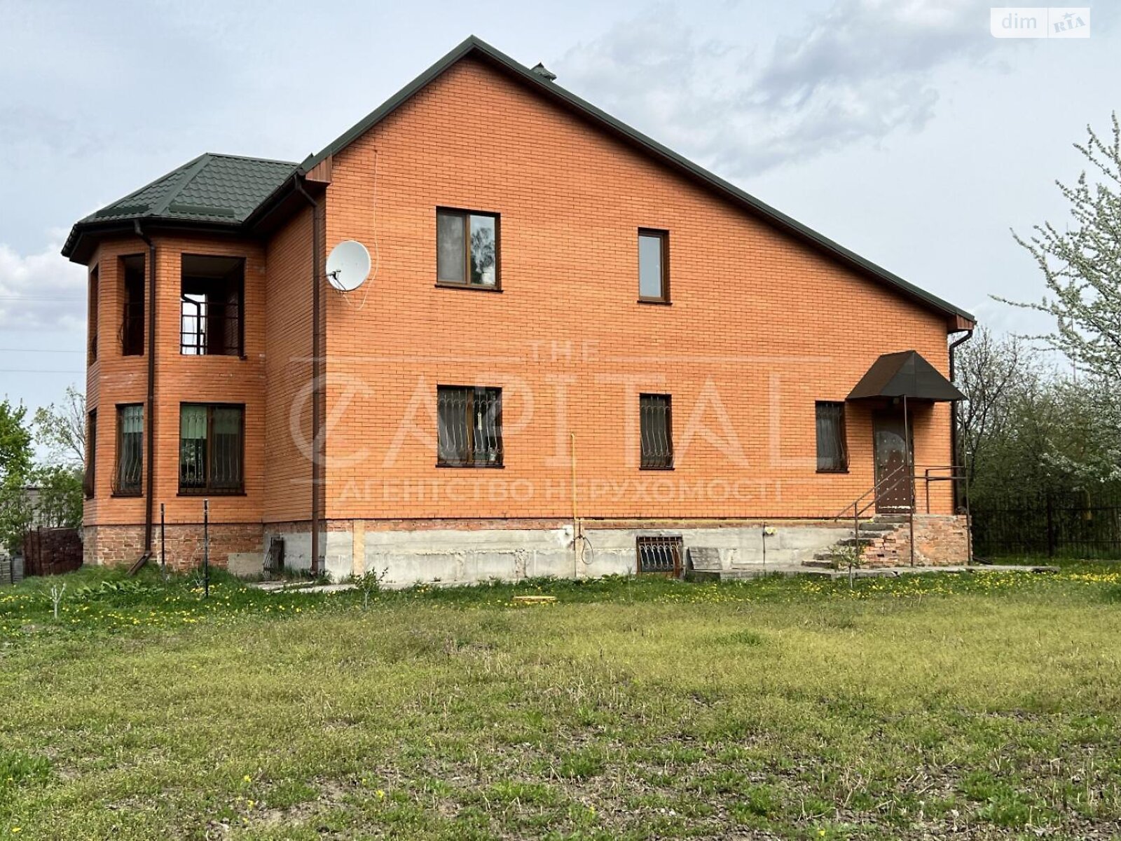 трехэтажный дом с гаражом, 317 кв. м, кирпич. Продажа в Борисполе фото 1 трехэтажный дом с гаражом, 317 кв. м, кирпич. Продажа в Борисполе фото 1