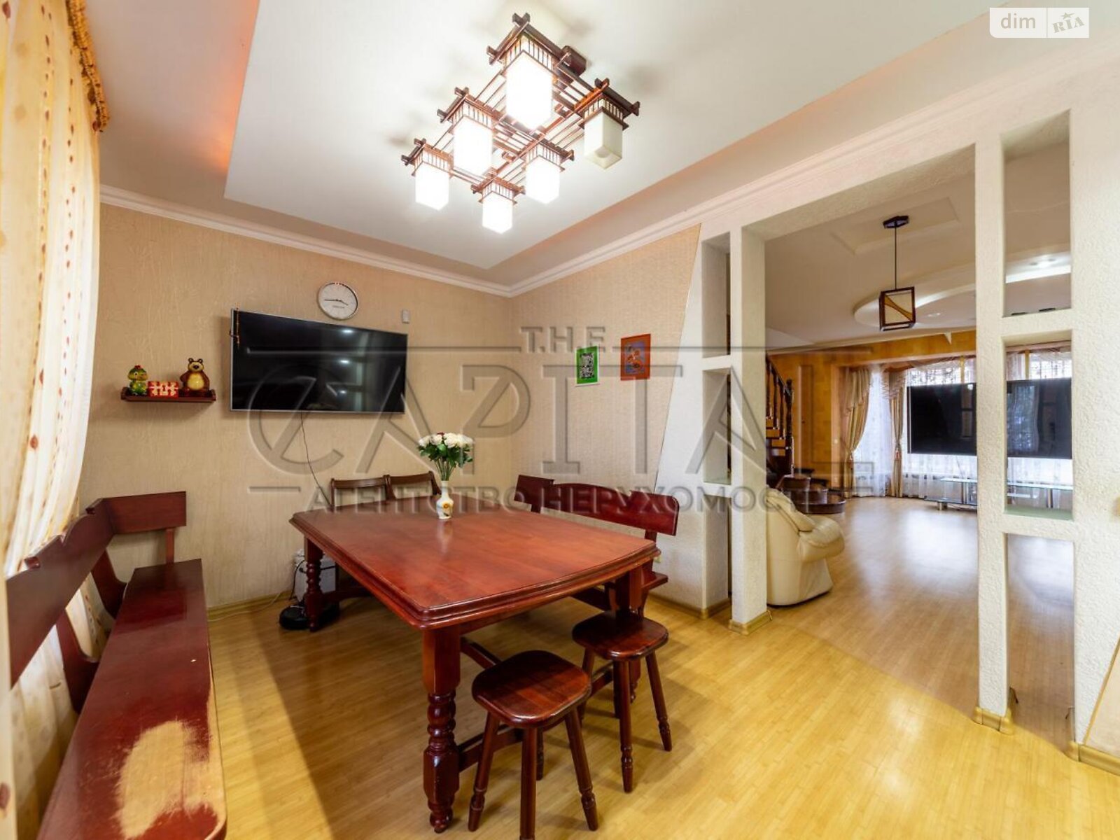 двоповерховий будинок з гаражем, 298 кв. м, кирпич. Продаж у Борисполі фото 1 двоповерховий будинок з гаражем, 298 кв. м, кирпич. Продаж у Борисполі фото 1