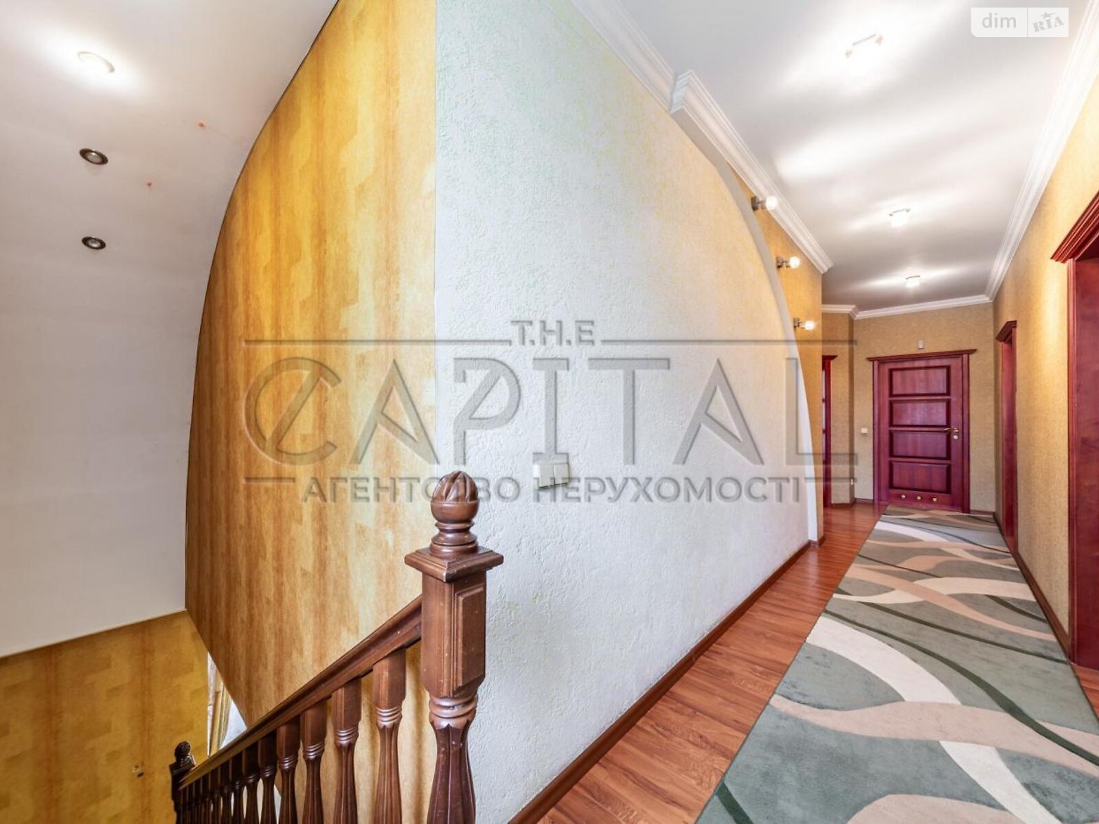 двоповерховий будинок з гаражем, 298 кв. м, кирпич. Продаж у Борисполі фото 1 двоповерховий будинок з гаражем, 298 кв. м, кирпич. Продаж у Борисполі фото 1