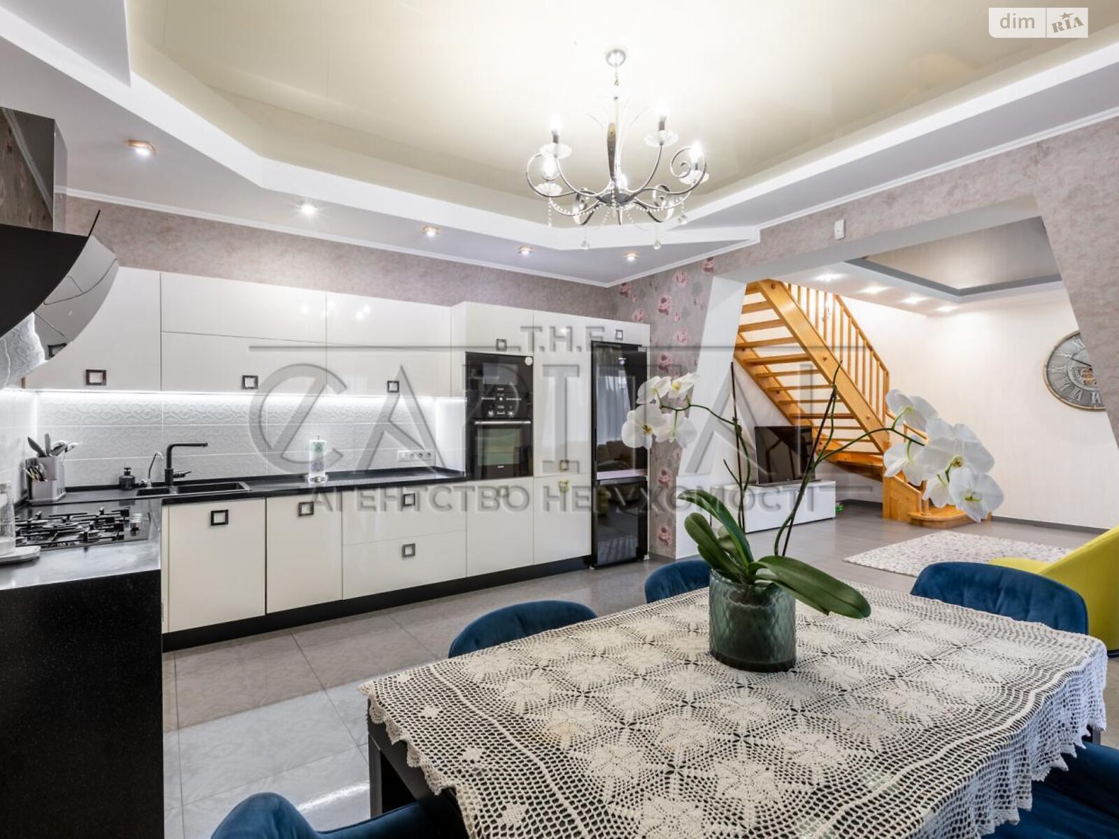 двоповерховий будинок з гаражем, 200 кв. м, цегла. Продаж у Борисполі фото 1