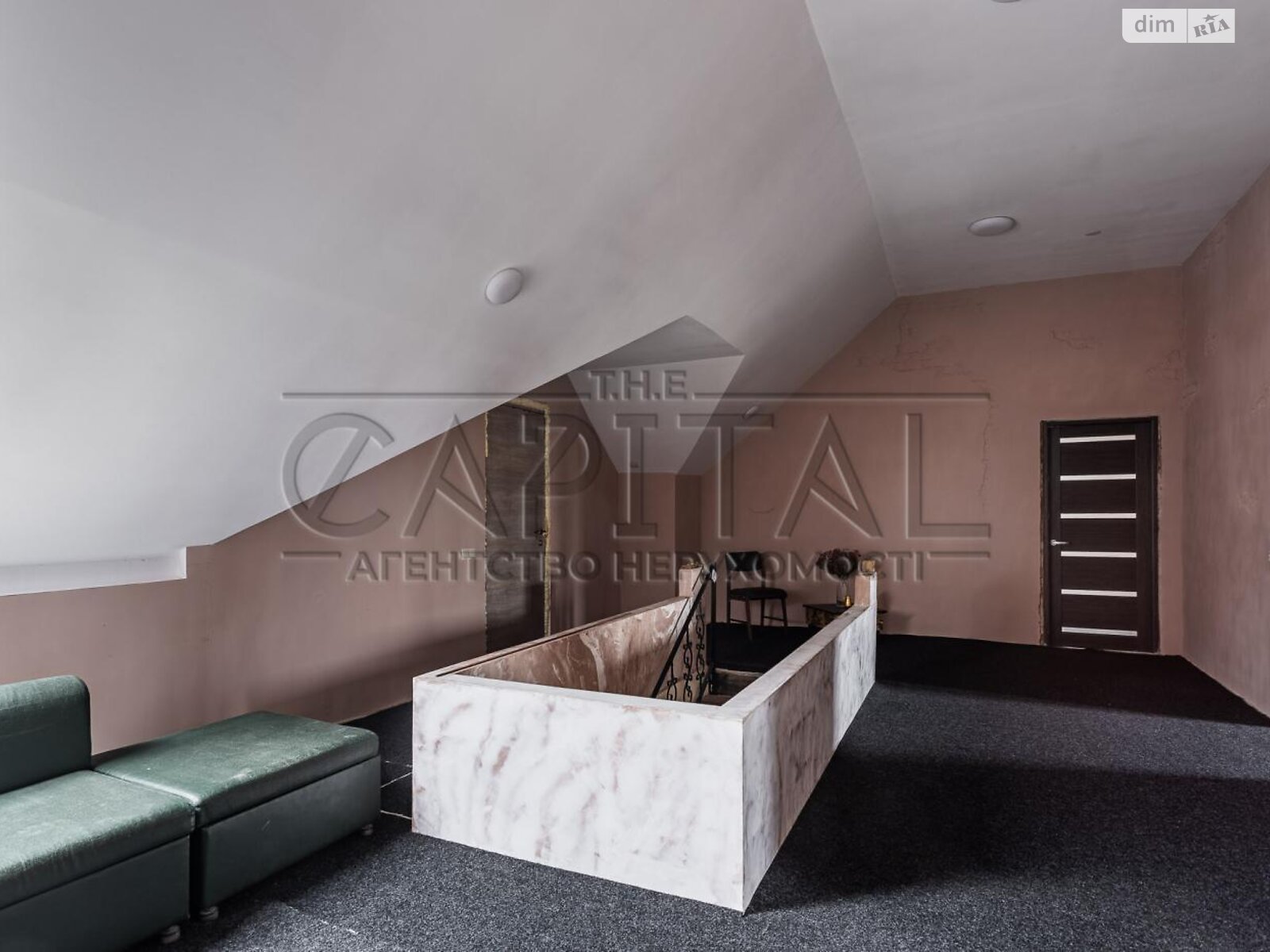 двоповерховий будинок з опаленням, 300 кв. м, кирпич. Продаж у Борисполі фото 1 двоповерховий будинок з опаленням, 300 кв. м, кирпич. Продаж у Борисполі фото 1