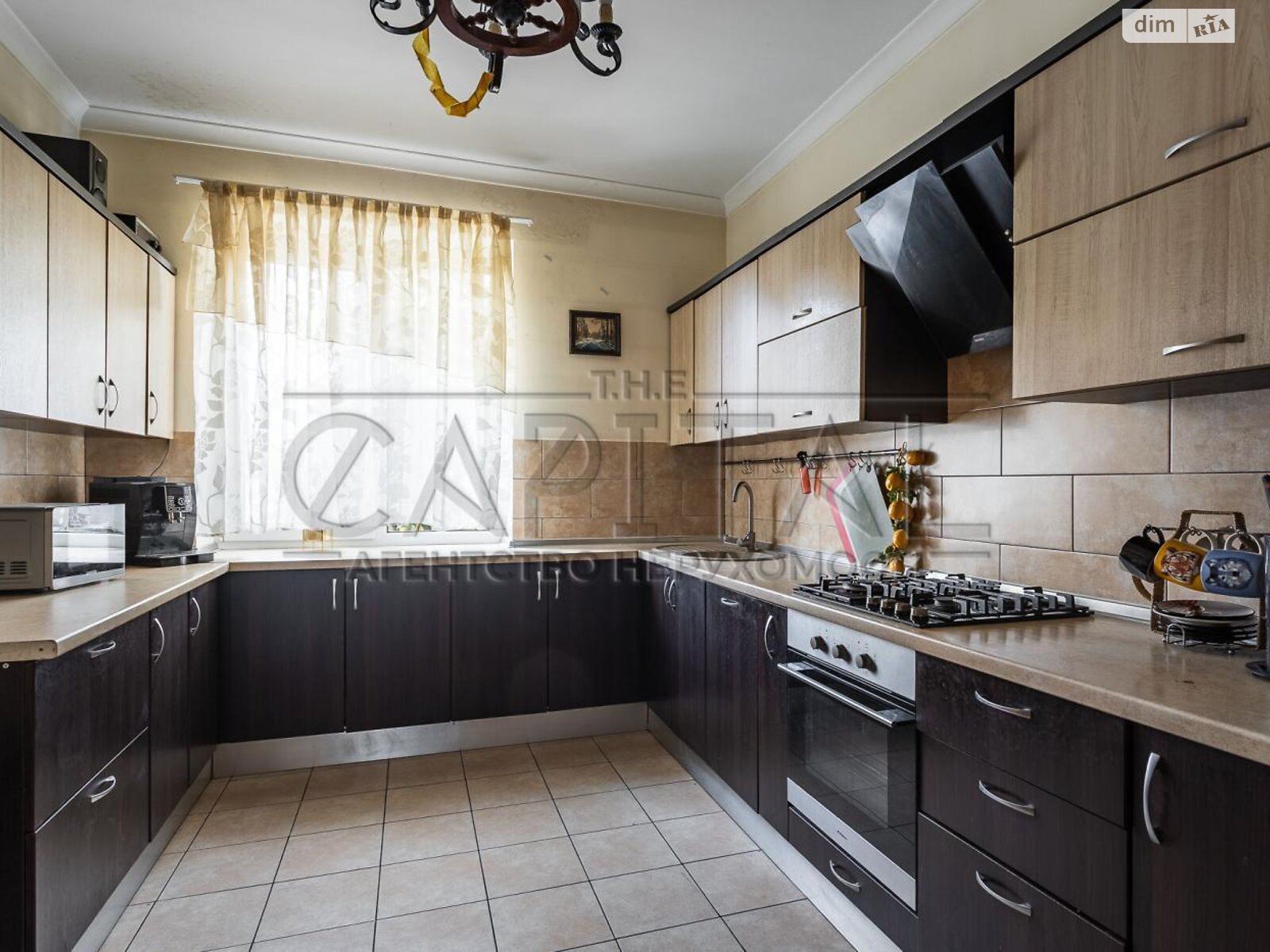 двоповерховий будинок з опаленням, 300 кв. м, кирпич. Продаж у Борисполі фото 1 двоповерховий будинок з опаленням, 300 кв. м, кирпич. Продаж у Борисполі фото 1