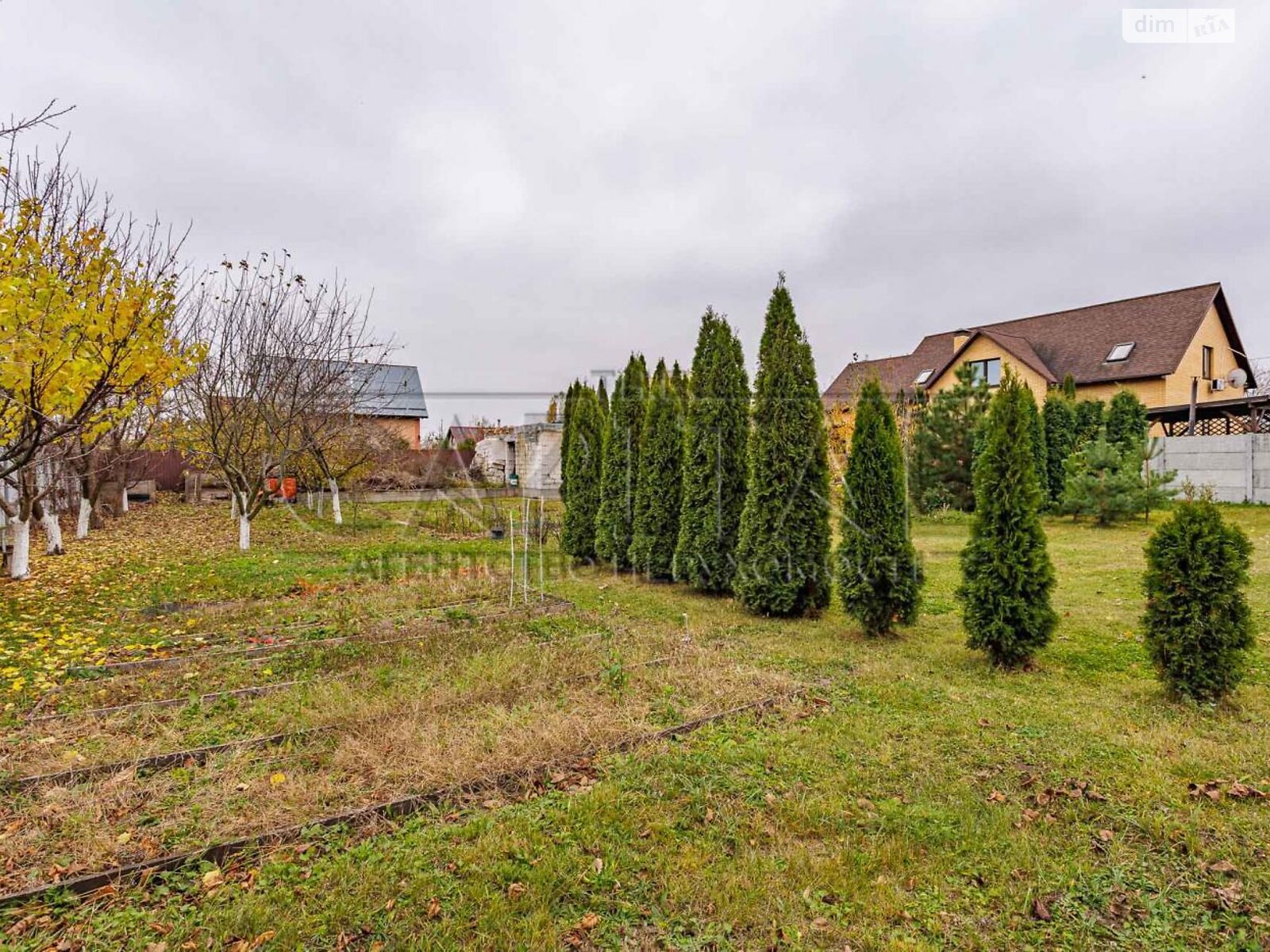 двоповерховий будинок з опаленням, 300 кв. м, кирпич. Продаж у Борисполі фото 1 двоповерховий будинок з опаленням, 300 кв. м, кирпич. Продаж у Борисполі фото 1