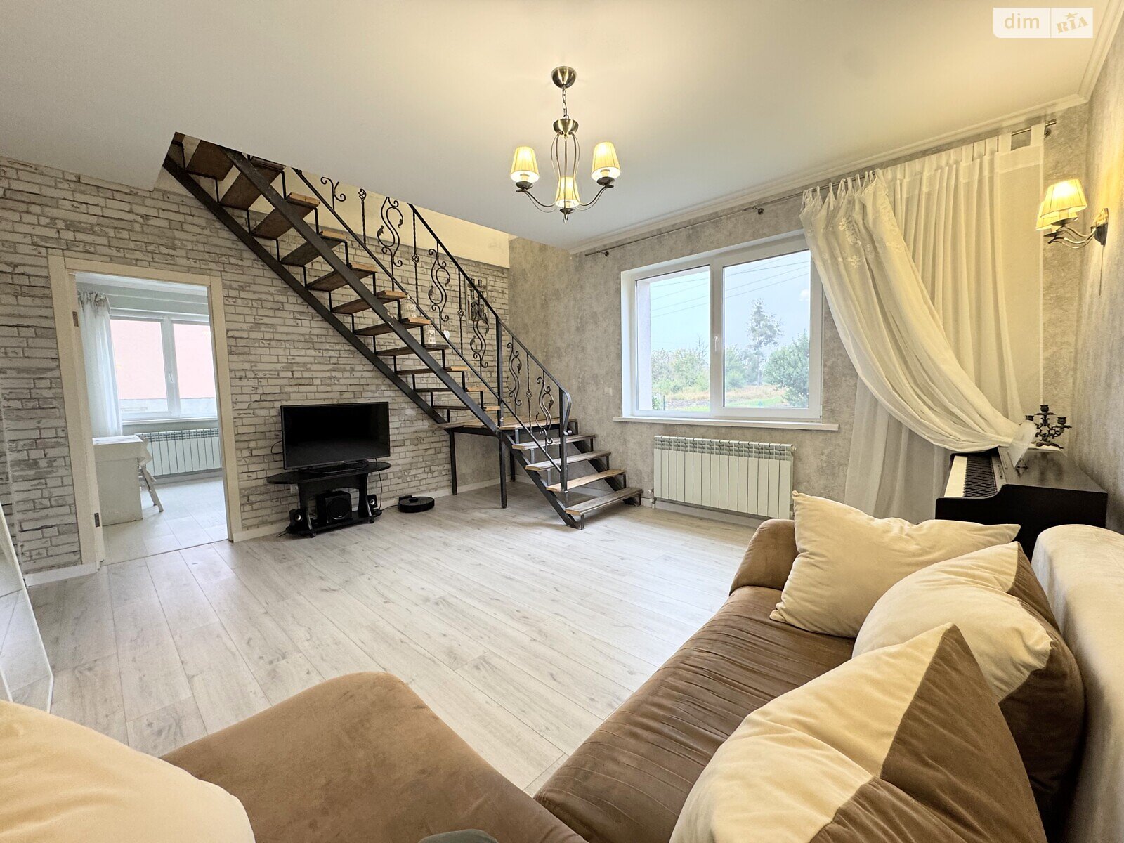 двухэтажный дом с гаражом, 174.6 кв. м, кирпич. Продажа в Бородянке район Бородянка фото 1 двухэтажный дом с гаражом, 174.6 кв. м, кирпич. Продажа в Бородянке район Бородянка фото 1