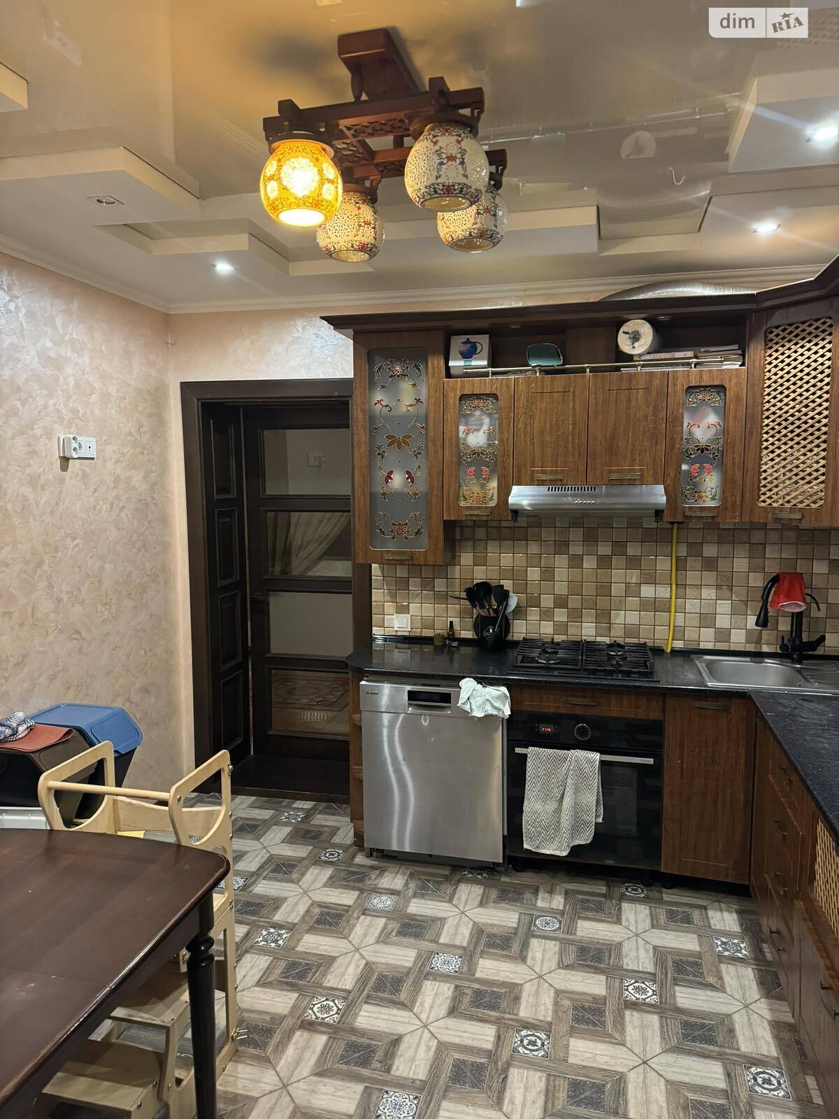 двоповерховий будинок з балконом, 200 кв. м, цегла. Продаж у Борщеві фото 1 двоповерховий будинок з балконом, 200 кв. м, цегла. Продаж у Борщеві фото 1