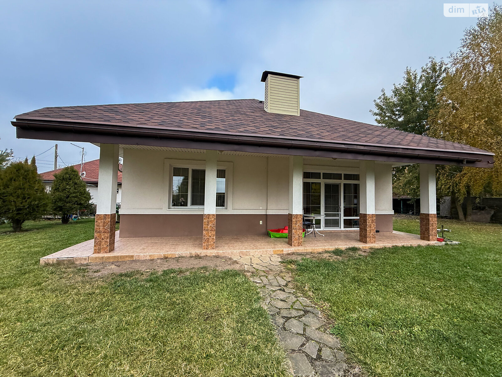 одноэтажный дом с отоплением, 100 кв. м, кирпич. Продажа в Бояновке фото 1