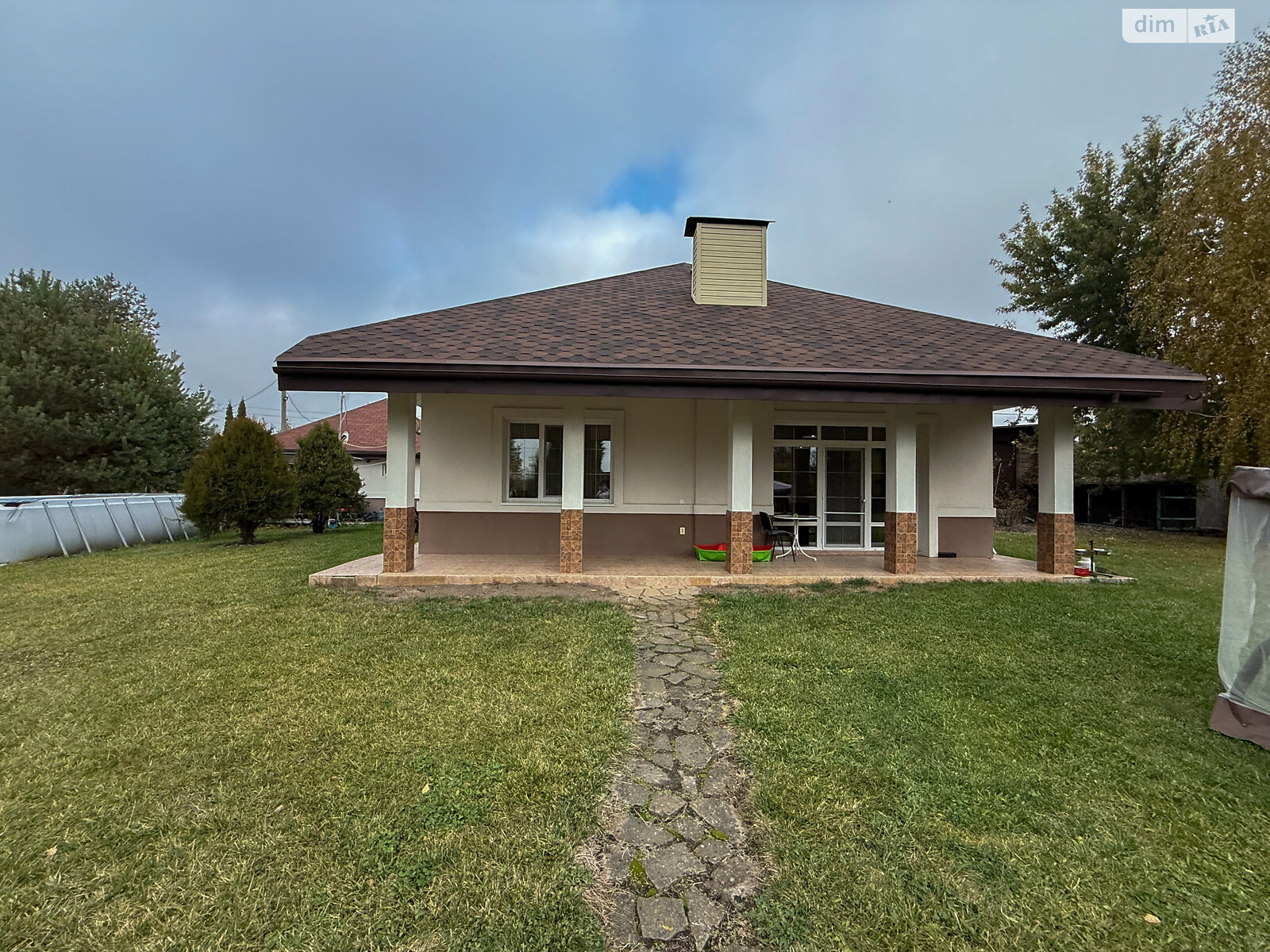 одноэтажный дом с отоплением, 100 кв. м, кирпич. Продажа в Бояновке фото 1