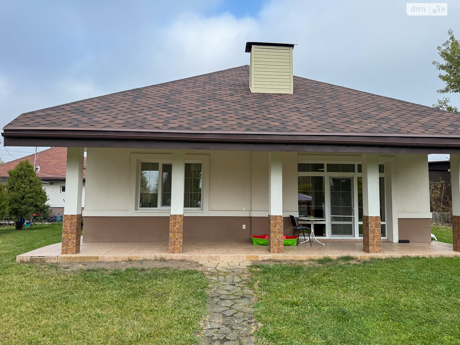 одноэтажный дом с отоплением, 100 кв. м, кирпич. Продажа в Бояновке фото 1