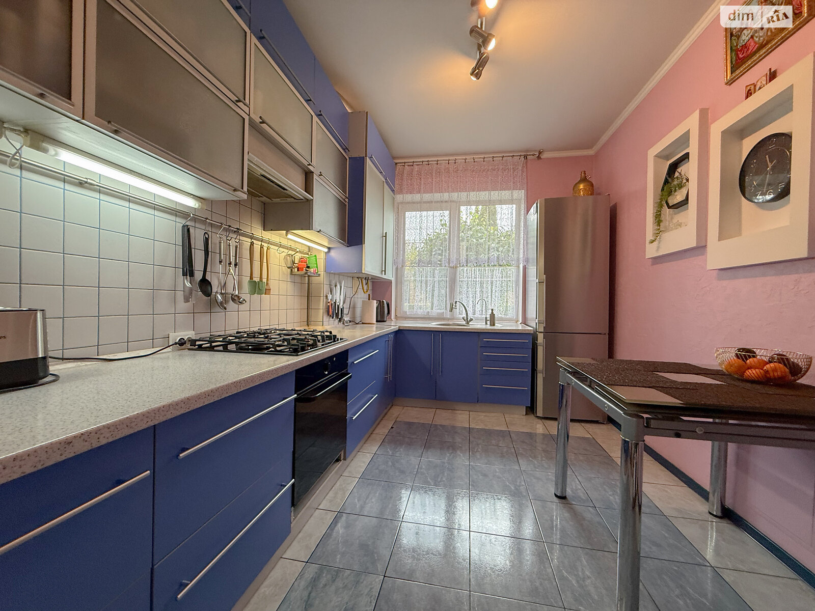 одноэтажный дом с отоплением, 100 кв. м, кирпич. Продажа в Бояновке фото 1