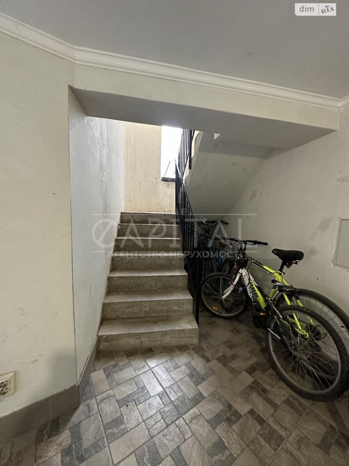 трехэтажный дом с гаражом, 379 кв. м, кирпич. Продажа в Боярке фото 1 трехэтажный дом с гаражом, 379 кв. м, кирпич. Продажа в Боярке фото 1