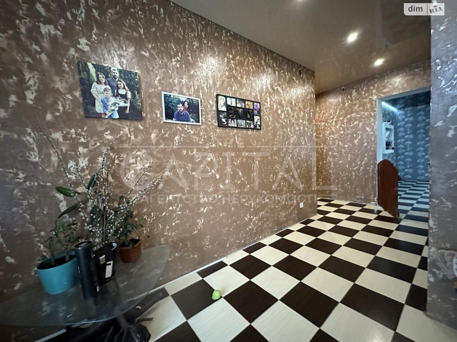 трехэтажный дом с гаражом, 379 кв. м, кирпич. Продажа в Боярке фото 1 трехэтажный дом с гаражом, 379 кв. м, кирпич. Продажа в Боярке фото 1