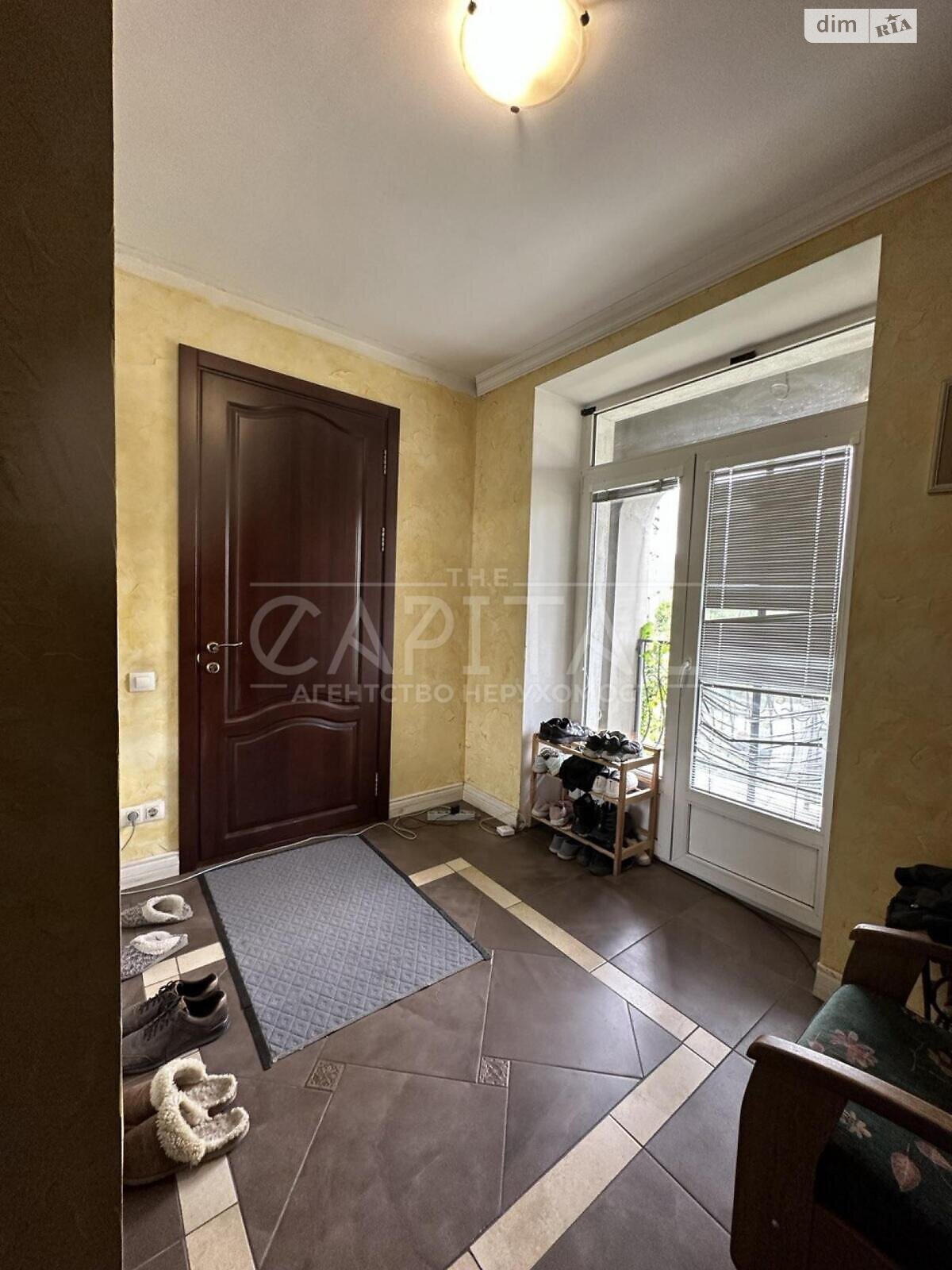 трехэтажный дом с гаражом, 379 кв. м, кирпич. Продажа в Боярке фото 1 трехэтажный дом с гаражом, 379 кв. м, кирпич. Продажа в Боярке фото 1