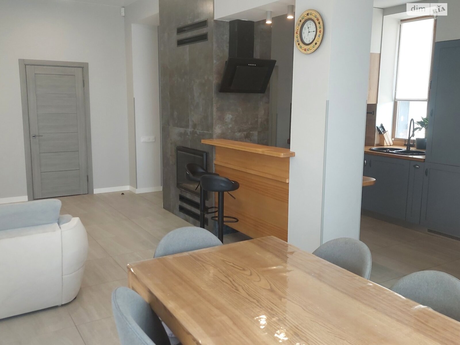 двухэтажный дом с отоплением, 142 кв. м, газобетон. Продажа в Братском фото 1 двухэтажный дом с отоплением, 142 кв. м, газобетон. Продажа в Братском фото 1